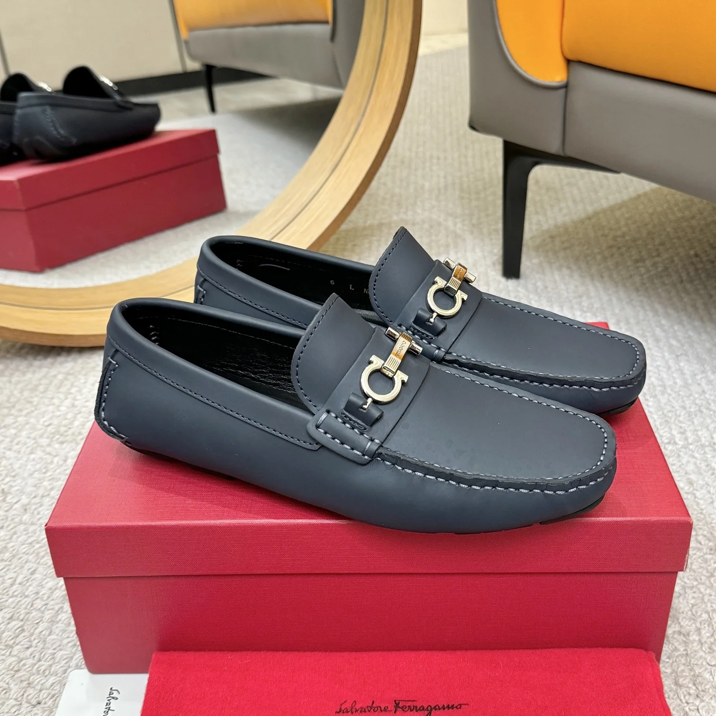FERRAGAMO Loafers Leather Blue-Gold EU38-46 B00202609110172 - Image 3