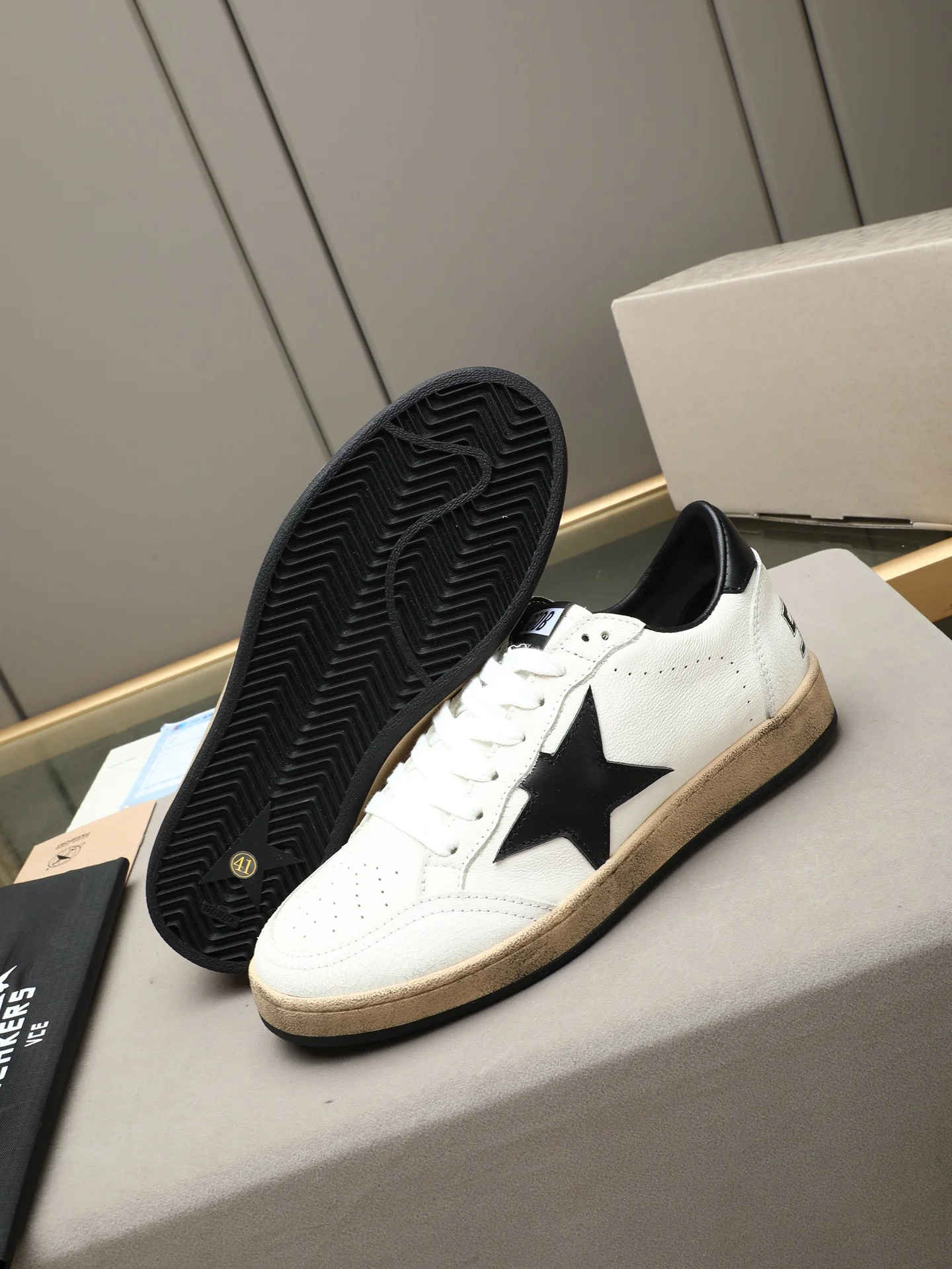 GGDB Sneakers Leather Sheepskin Rubber White-Black EU35-44 B20202609110751 - Image 3