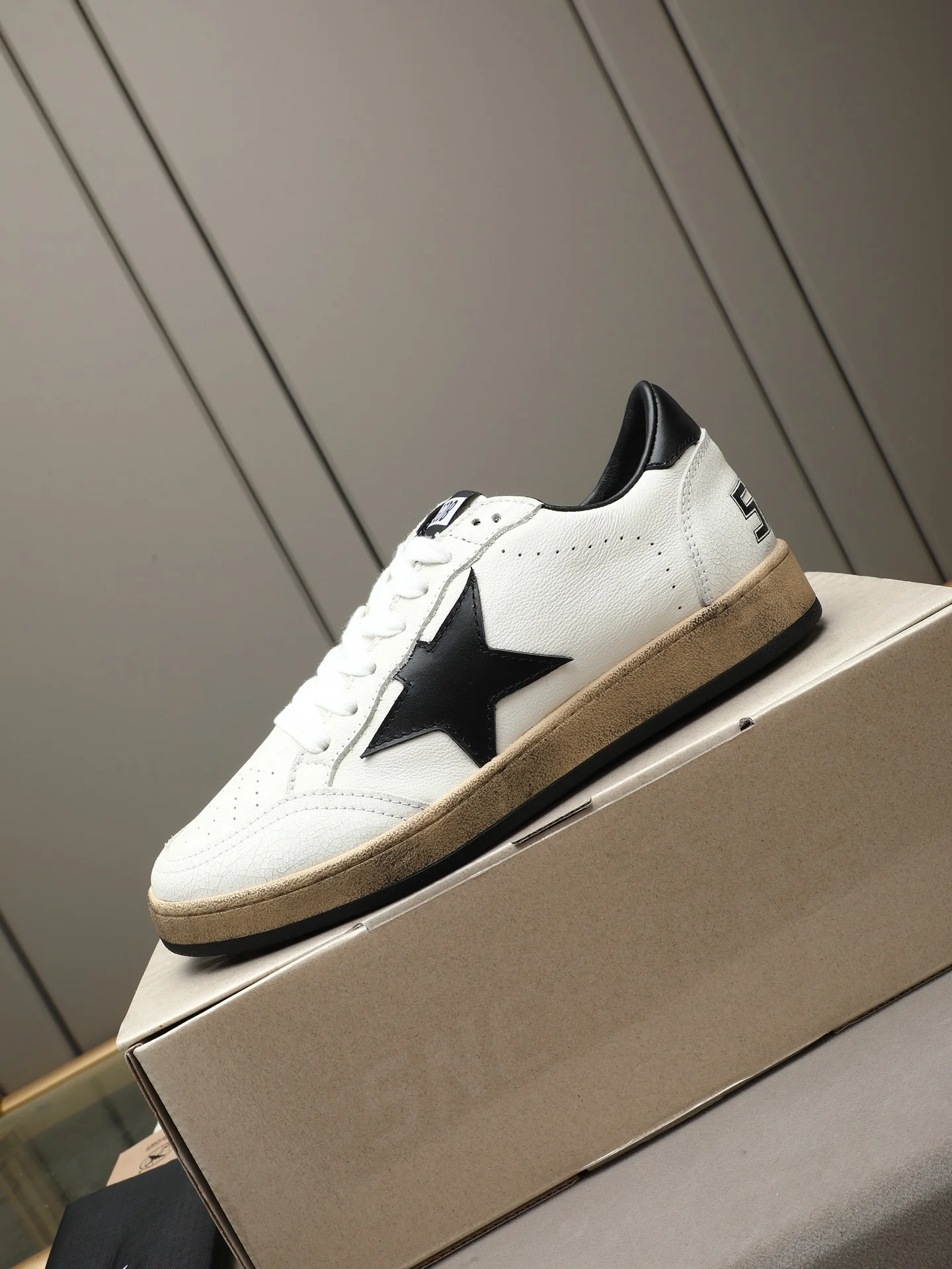 GGDB Sneakers Leather Sheepskin Rubber White-Black EU35-44 B20202609110751 - Image 6