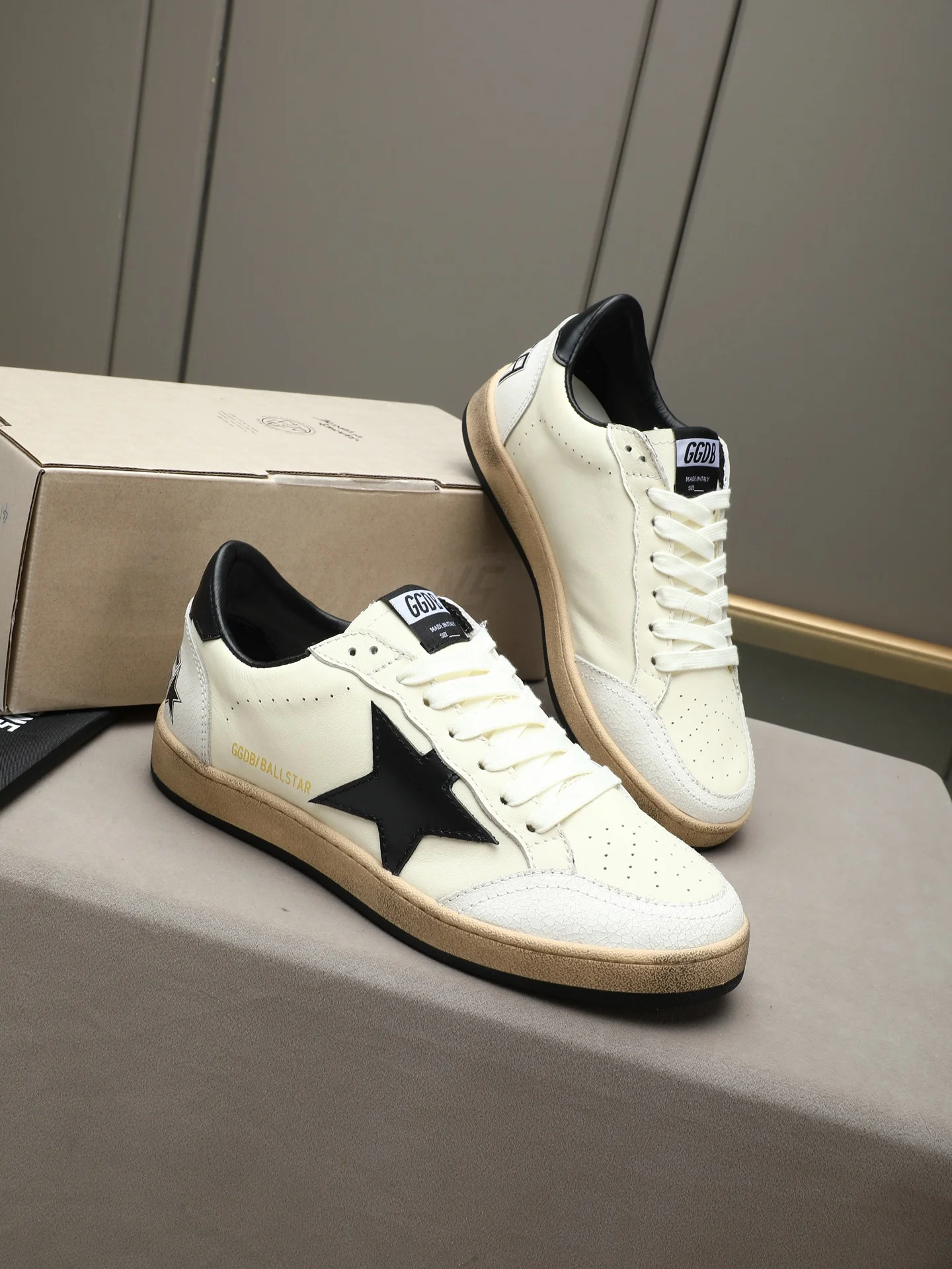 GGDB Sneakers White-Black B20202609110742 - Image 4