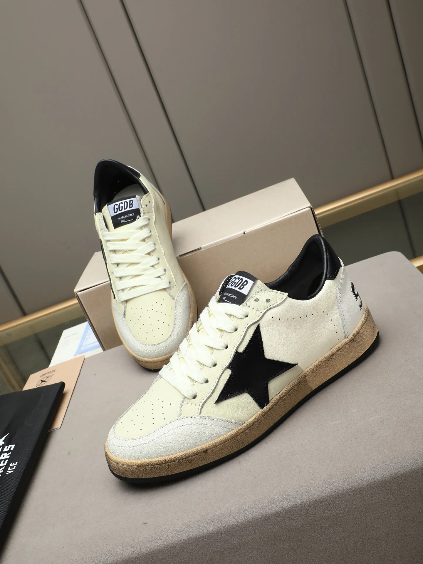 GGDB Sneakers White-Black B20202609110742 - Image 7