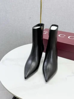 Alternative view of GUCCI Booties Black-Gold C60202609110613
