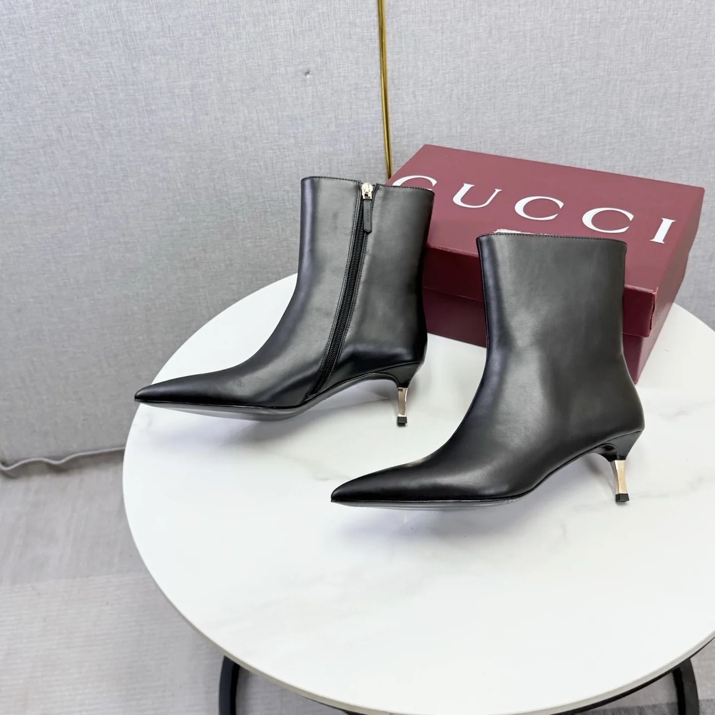 GUCCI Booties Black-Gold C60202609110613 - Image 8