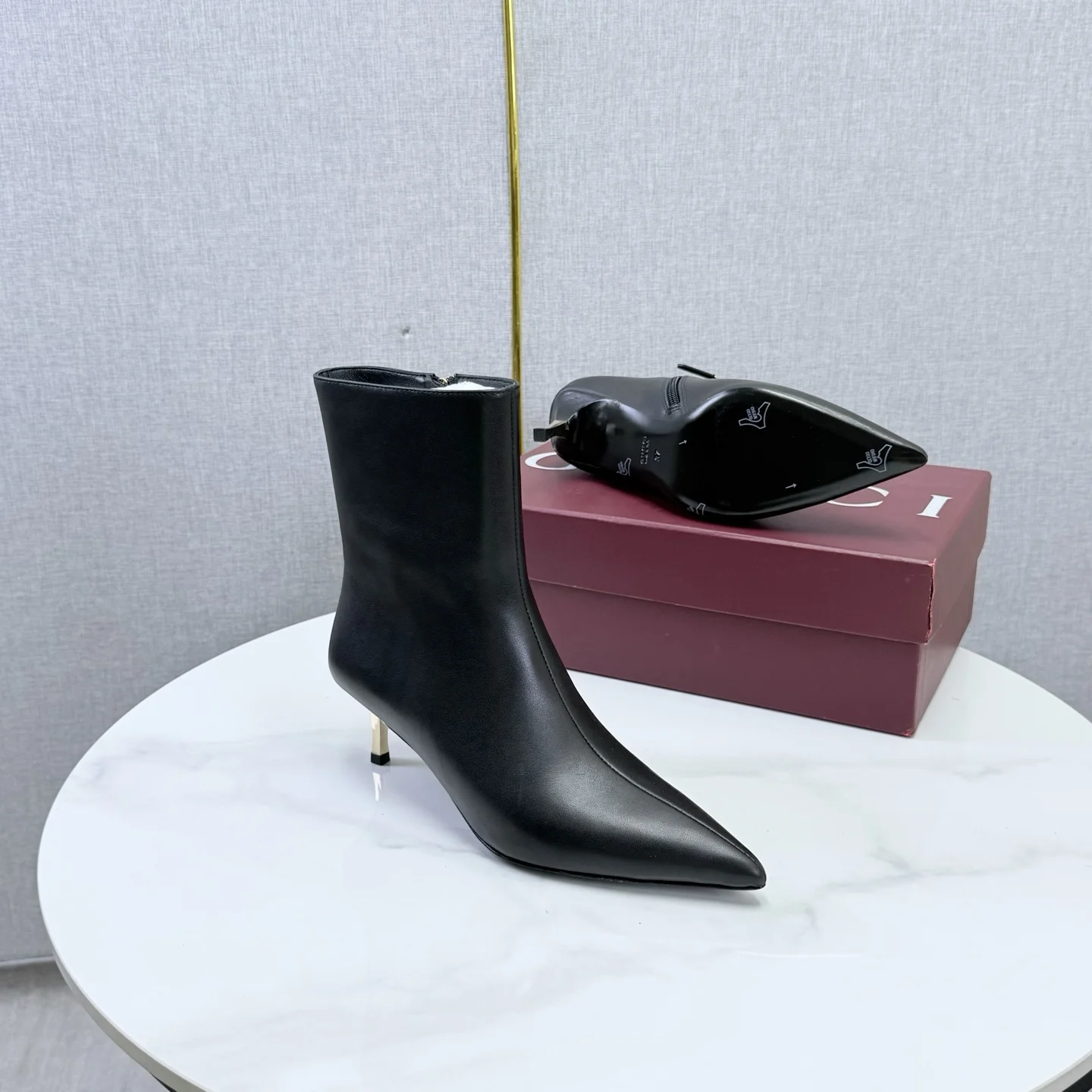 GUCCI Booties Black-Gold C60202609110613 - Image 9