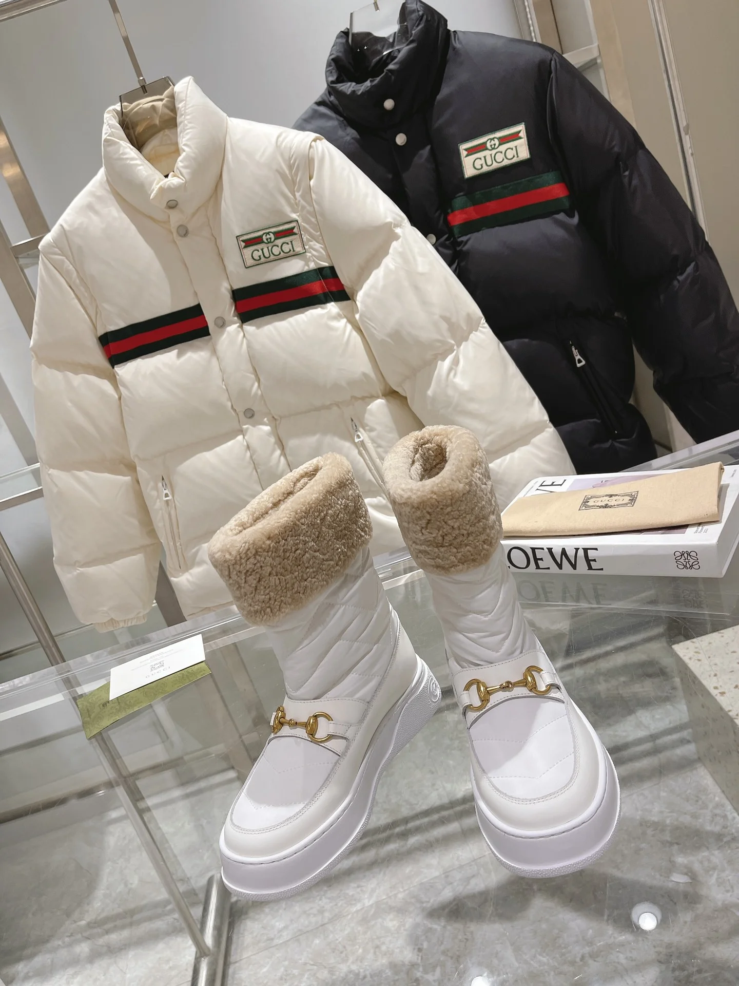 GUCCI Booties Shearling Calfskin White-Black-Gold EU35-42 C40202609111812 - Image 2
