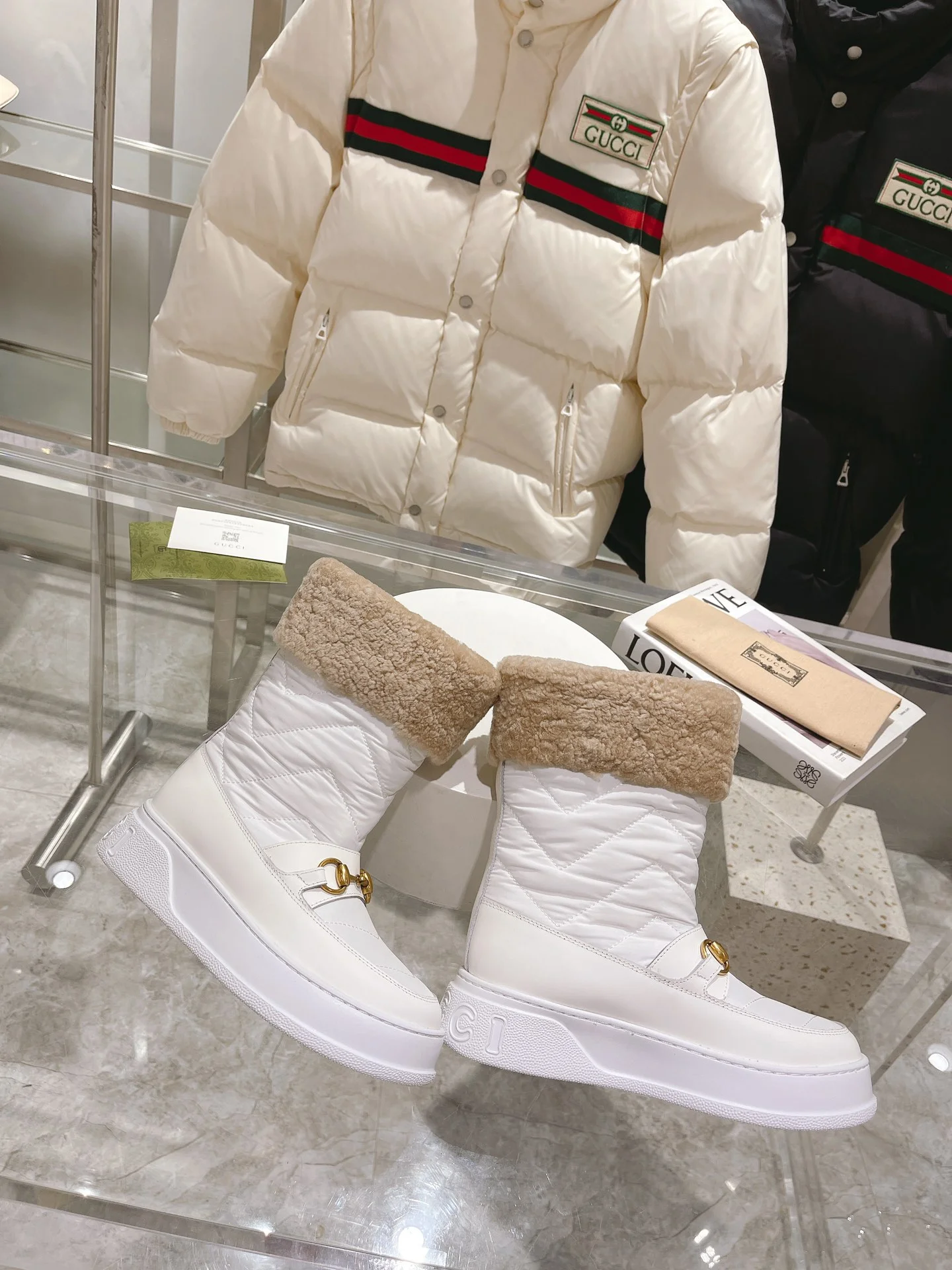 GUCCI Booties Shearling Calfskin White-Black-Gold EU35-42 C40202609111812 - Image 4