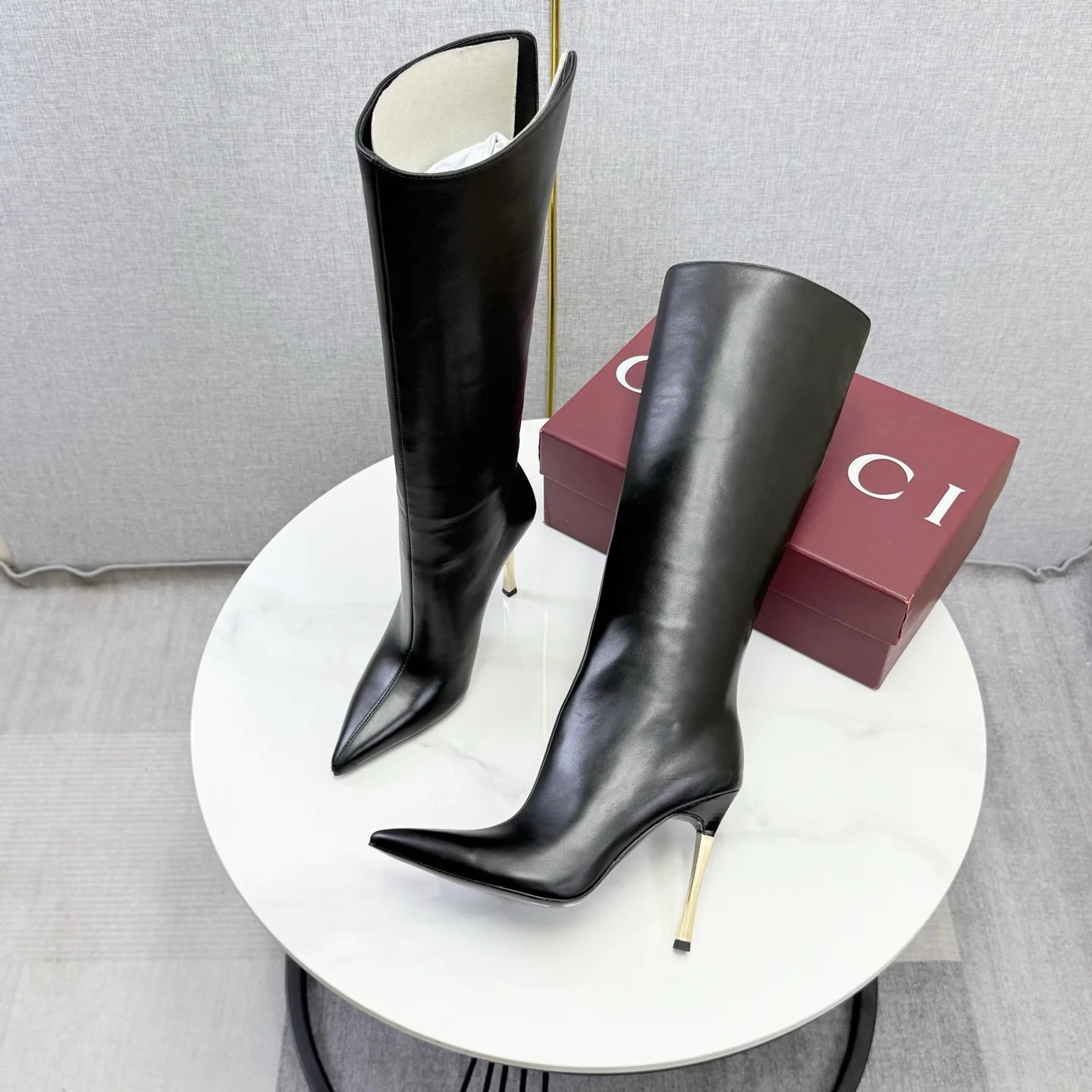GUCCI Boots Black-Gold E10202609110599 - Image 7