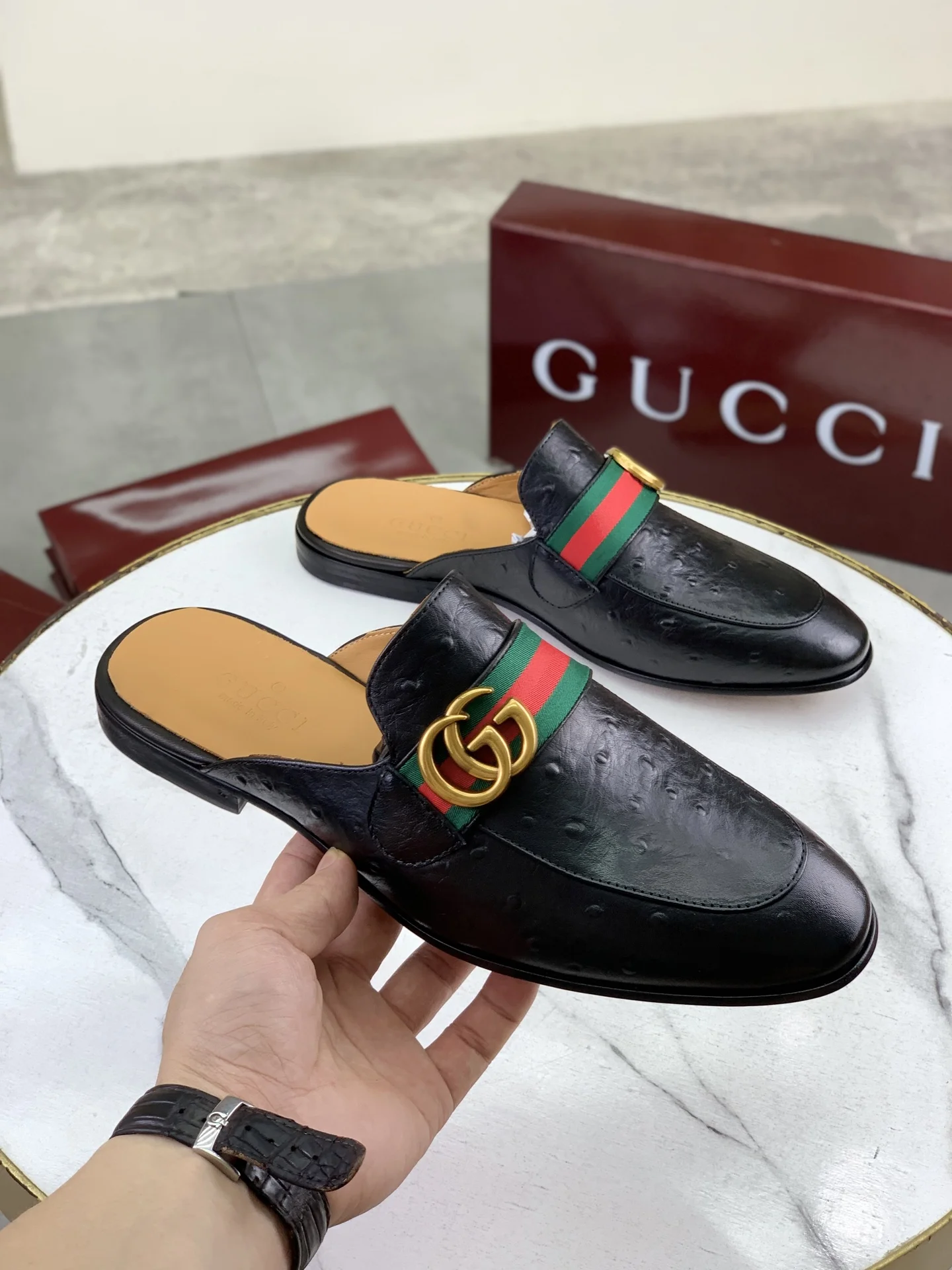 GUCCI Flats Calfskin Leather Black-Gold EU39-45 D20202609110993 - Image 4