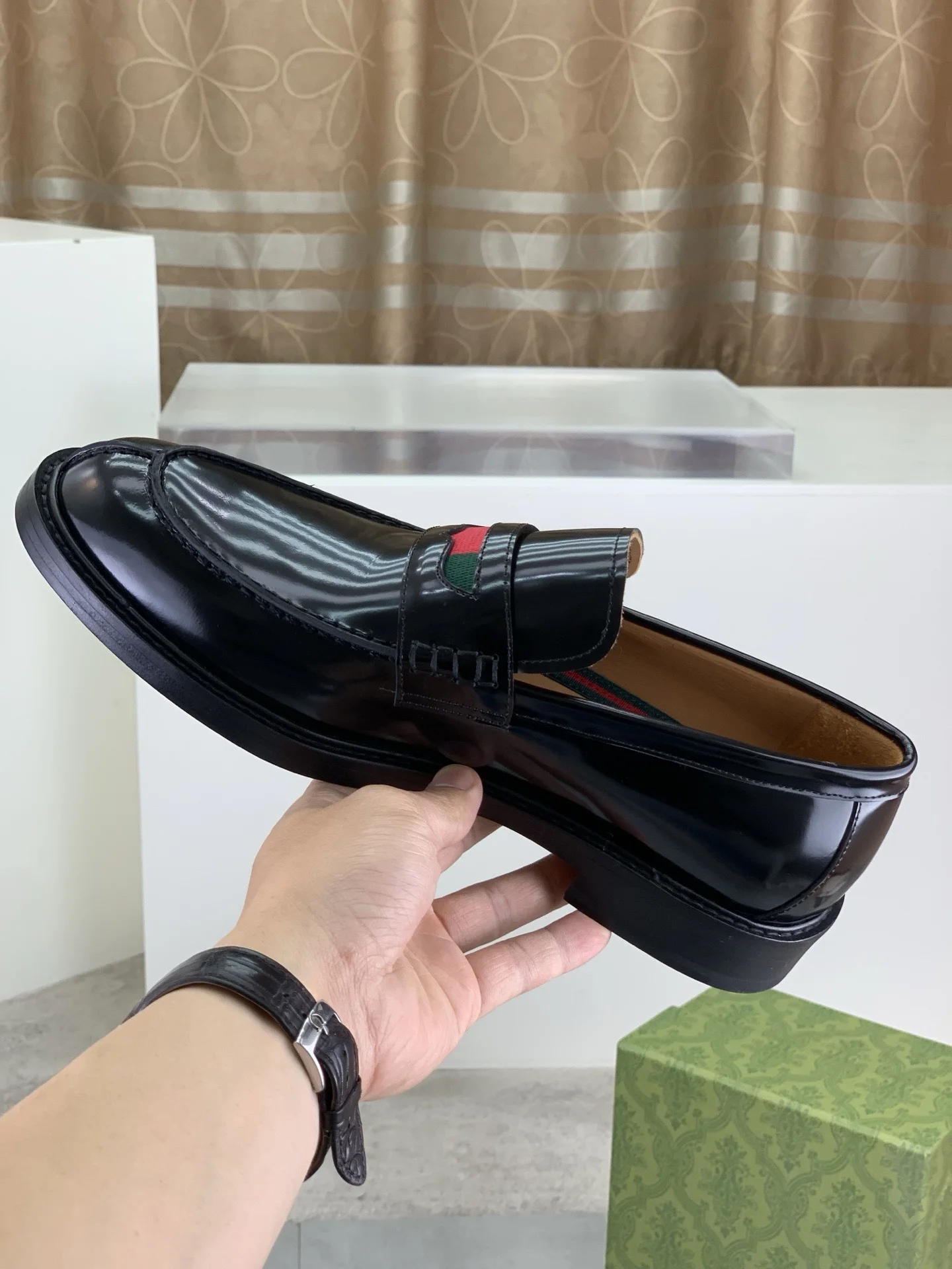 GUCCI Formal Shoes Calf Leather Black-Green-Red EU39-45 D80202609111067 - Image 6