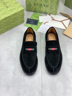 Alternative view of GUCCI Formal Shoes Calfskin Leather Black-Green-Red EU39-45 D80202609111065