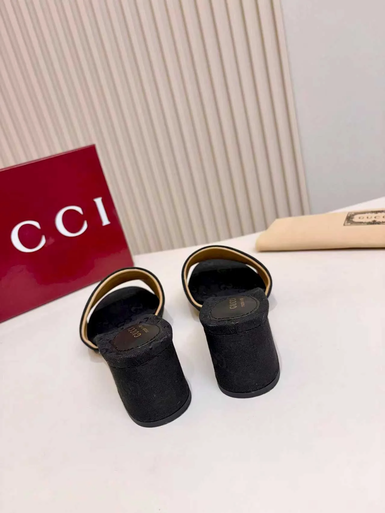 GUCCI Heels Black-Gold A80202609111124 - Image 6