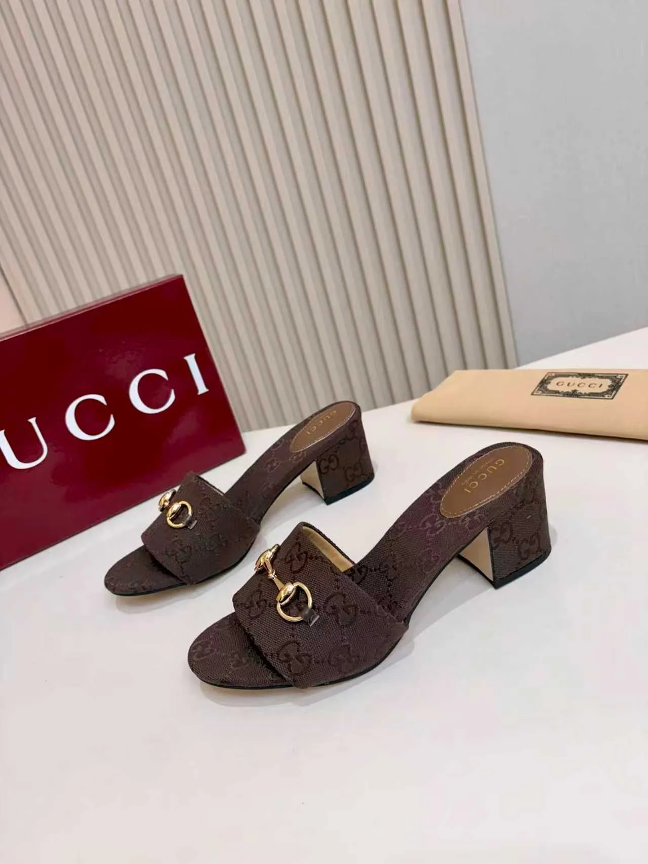 GUCCI Heels Brown-Gold A80202609111119 - Image 3