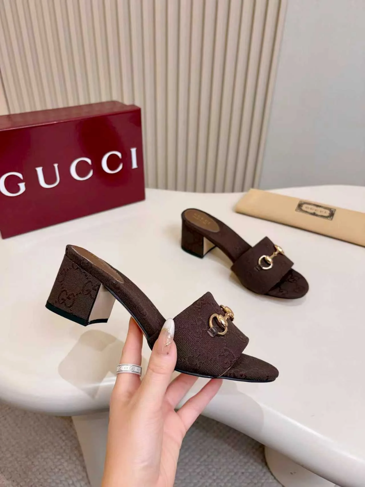 GUCCI Heels Brown-Gold A80202609111119 - Image 5
