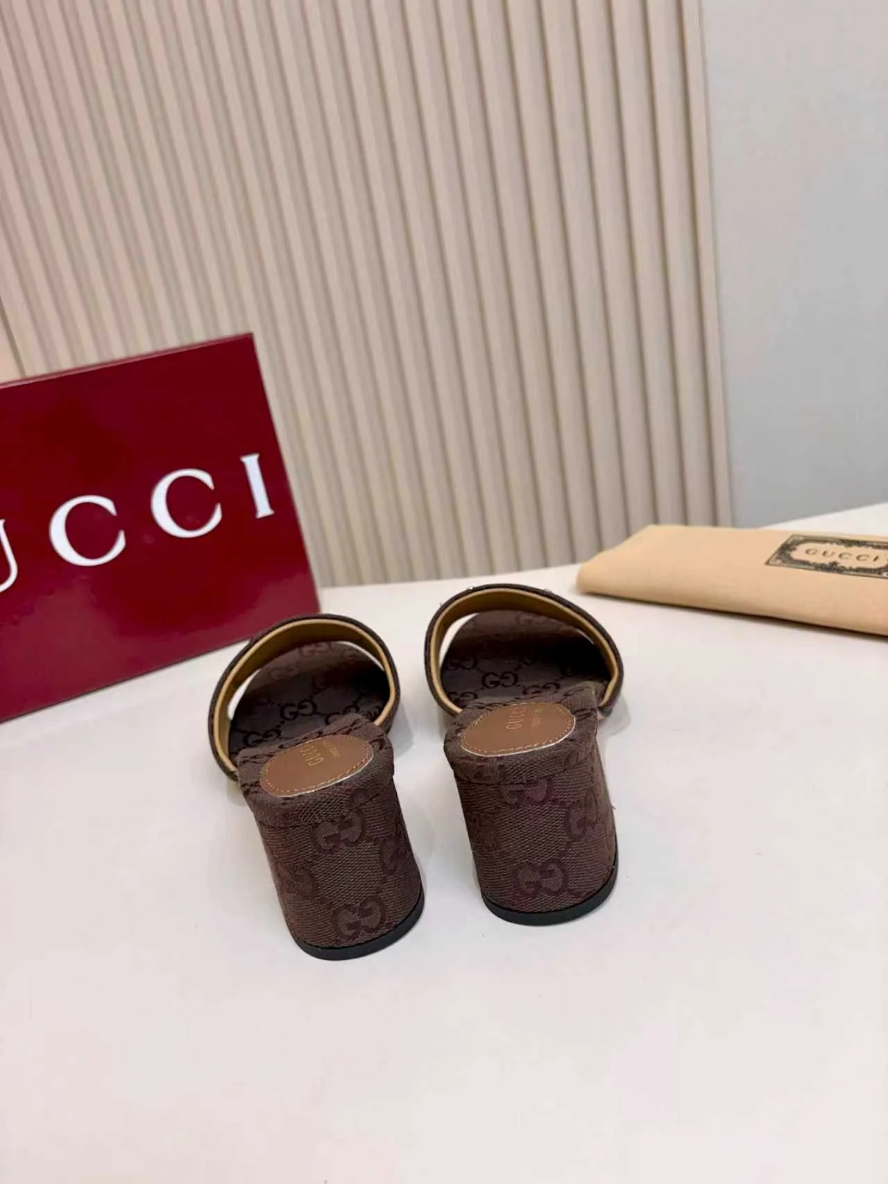 GUCCI Heels Brown-Gold A80202609111119 - Image 6