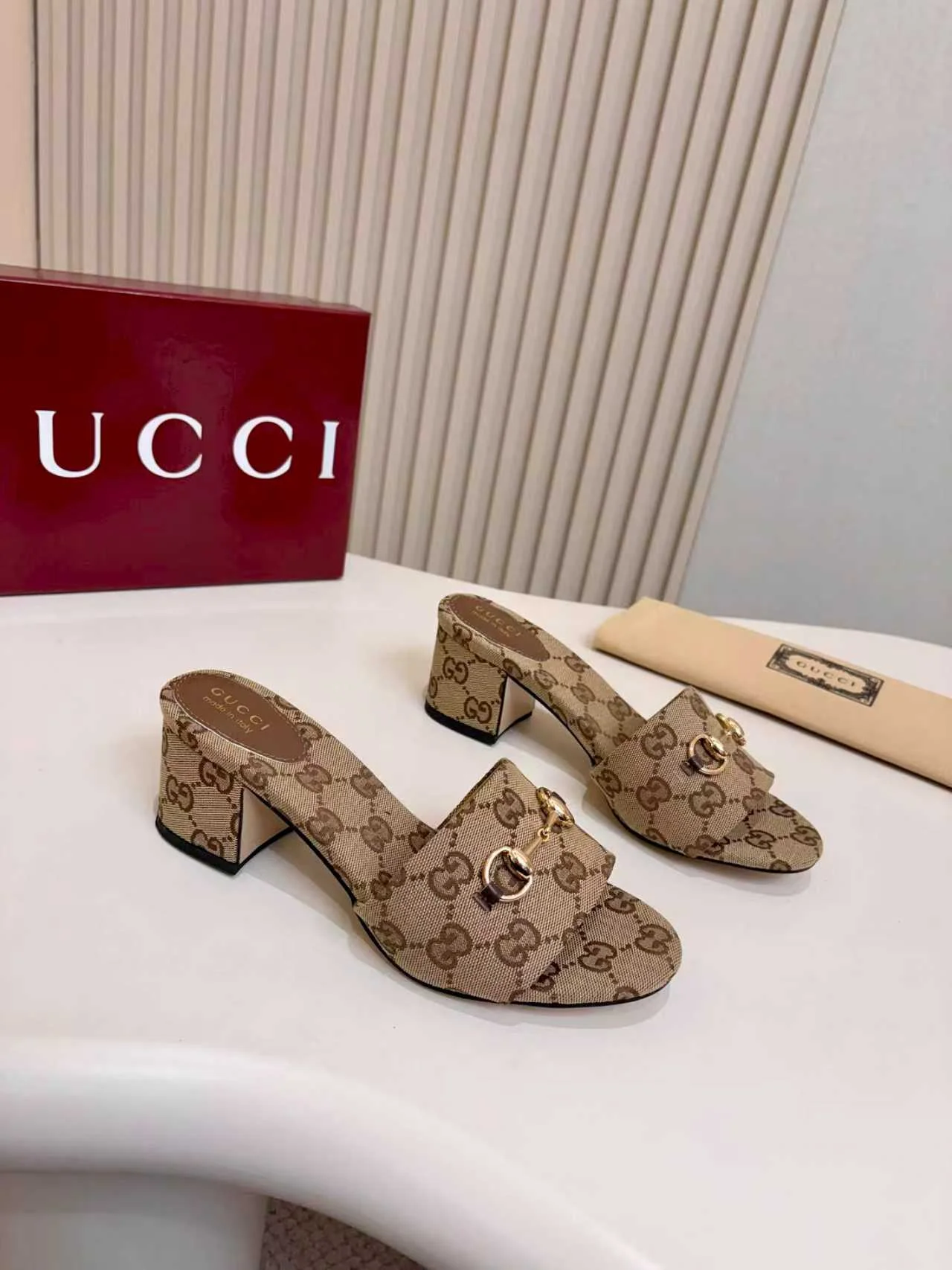 GUCCI Mules Brown-Gold A80202609111123