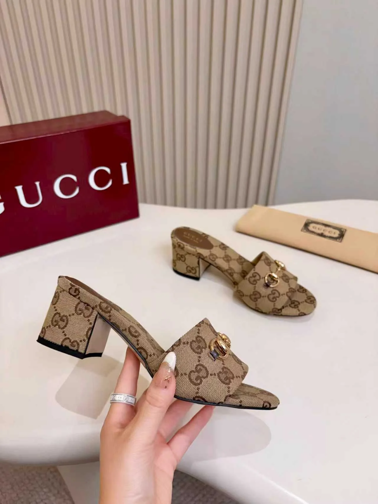 GUCCI Mules Brown-Gold A80202609111123 - Image 4