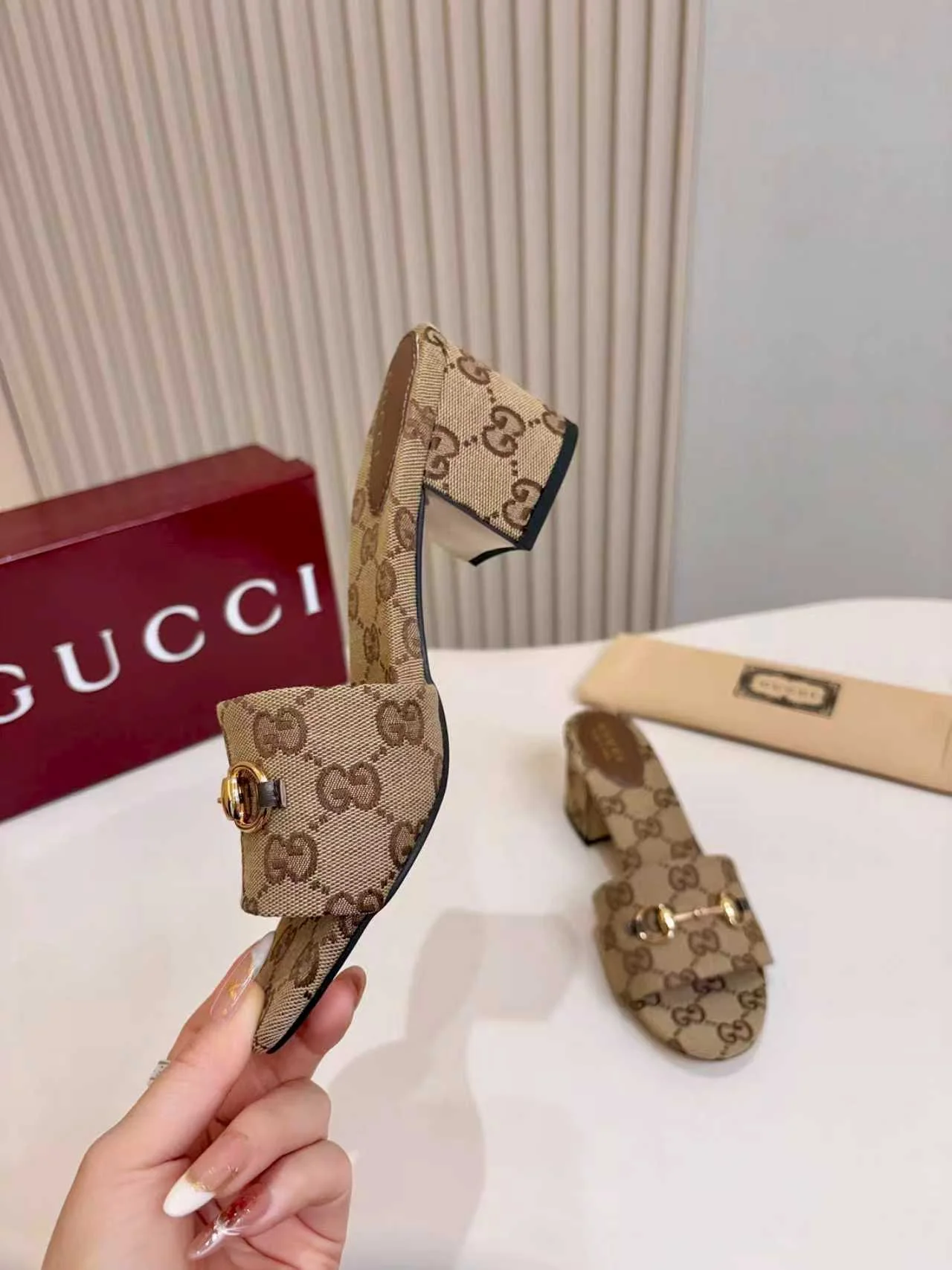 GUCCI Mules Brown-Gold A80202609111123 - Image 6