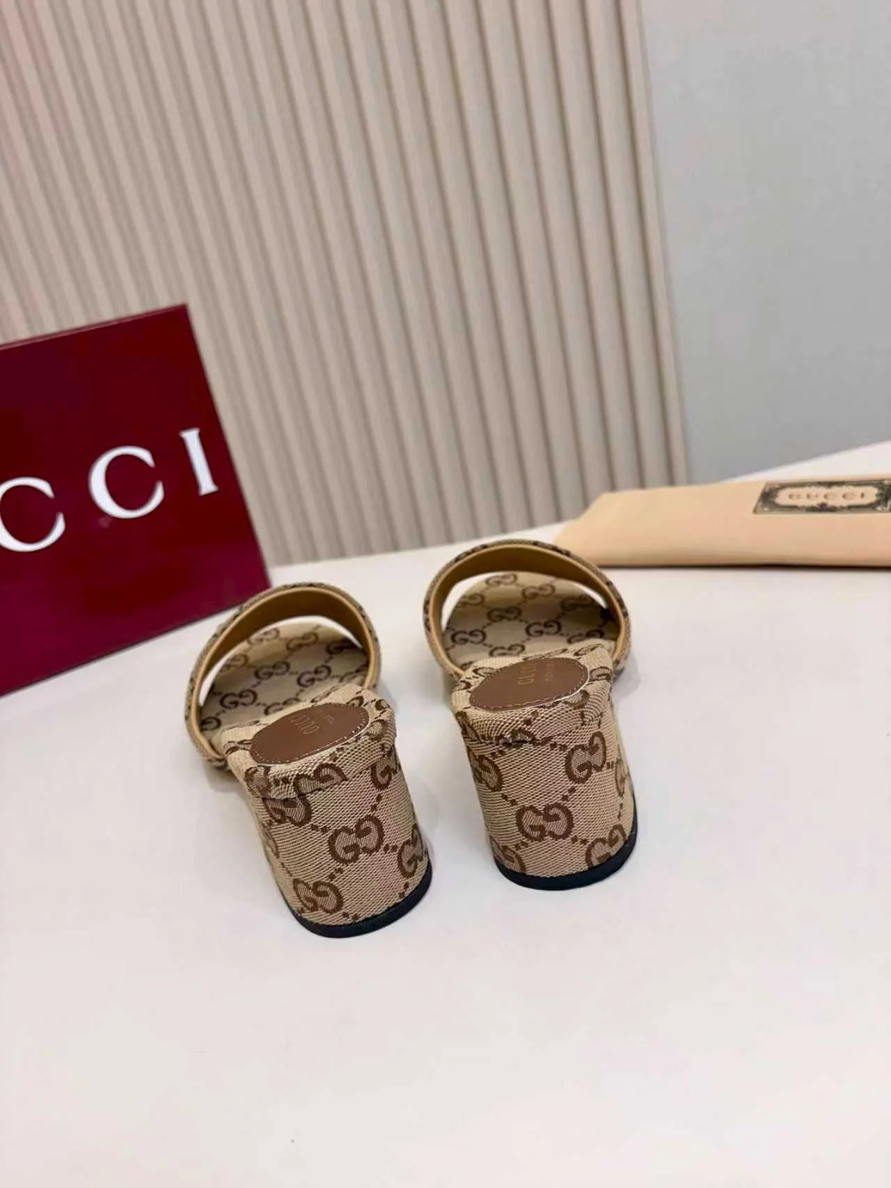 GUCCI Mules Brown-Gold A80202609111123 - Image 7
