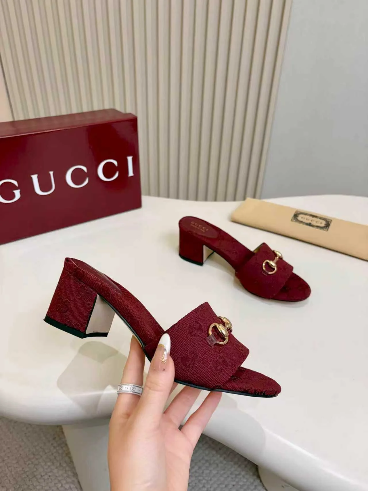 GUCCI Mules Burgundy-Gold A80202609111122 - Image 3