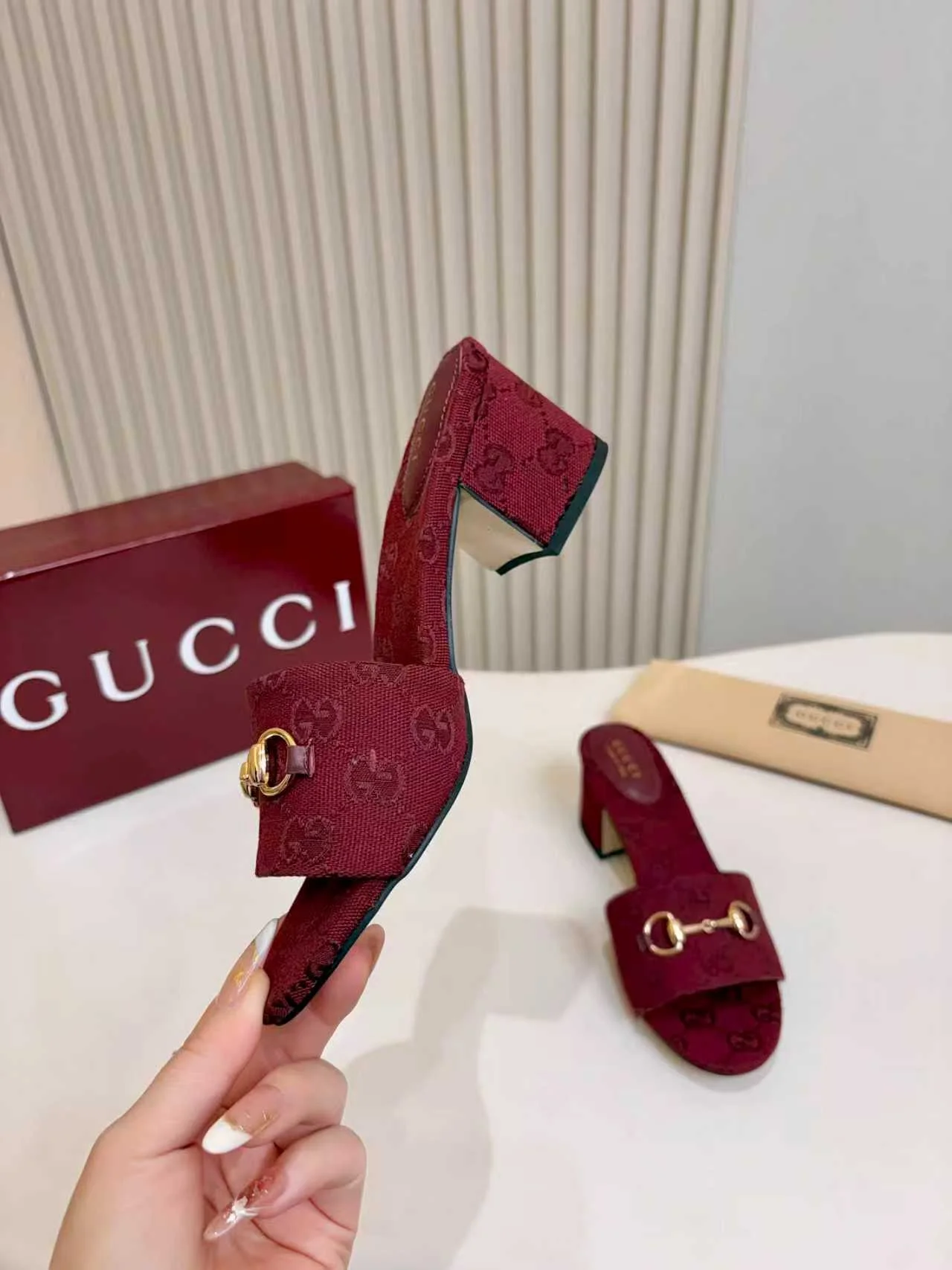GUCCI Mules Burgundy-Gold A80202609111122 - Image 5