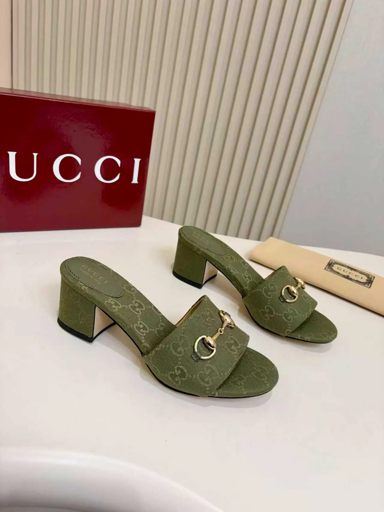 GUCCI Mules Leather Green-Gold EU35-43 A80202609111120