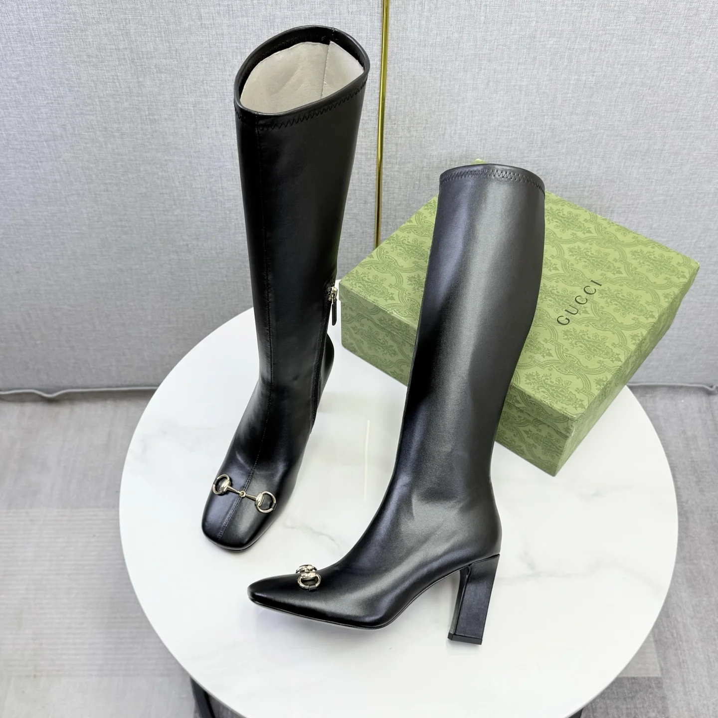 GUCCI Mules Patent Leather Black-Gold EU35-39 D00202609110618 - Image 9