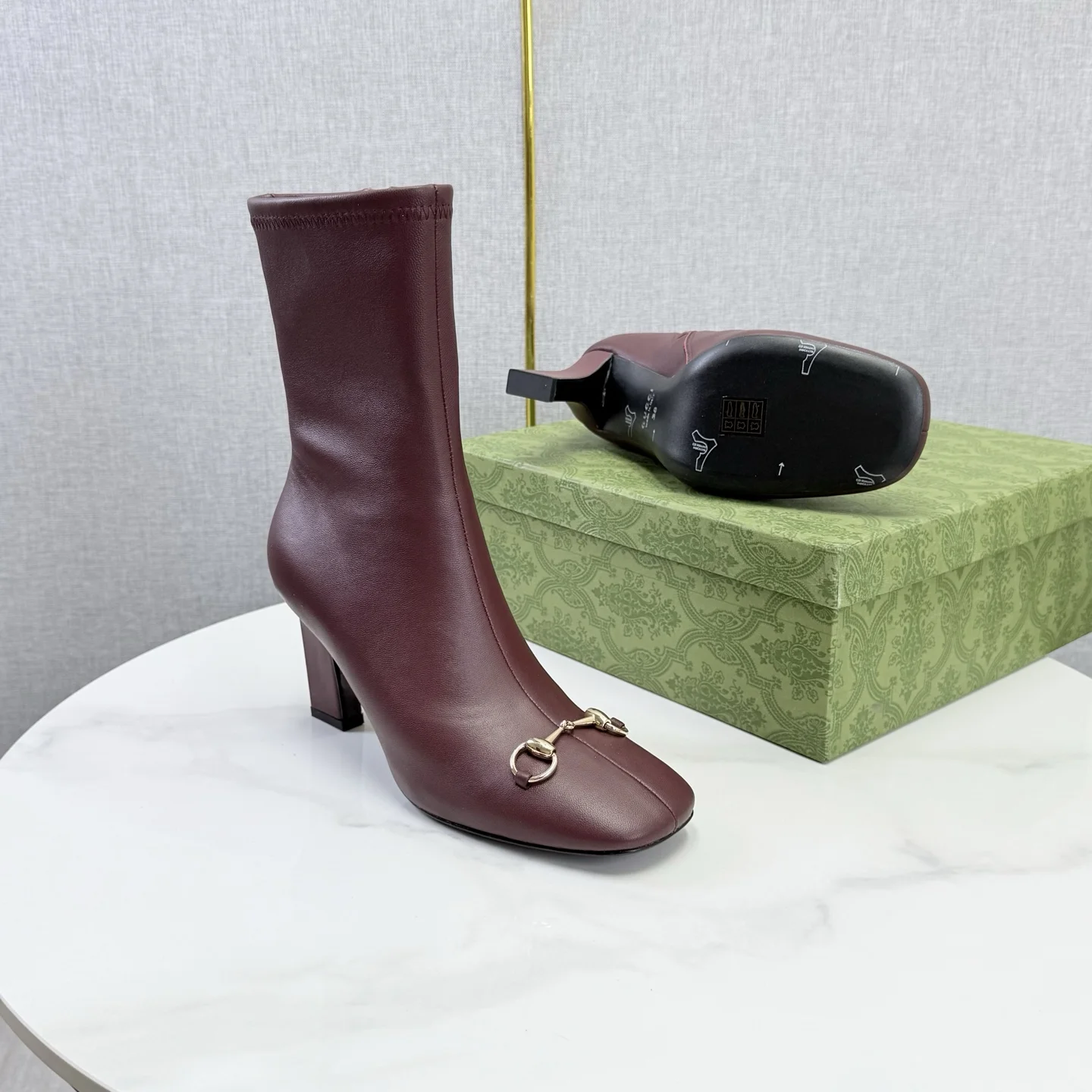 GUCCI Mules Patent Leather Brown-Gold EU35-39 C90202609110605 - Image 2