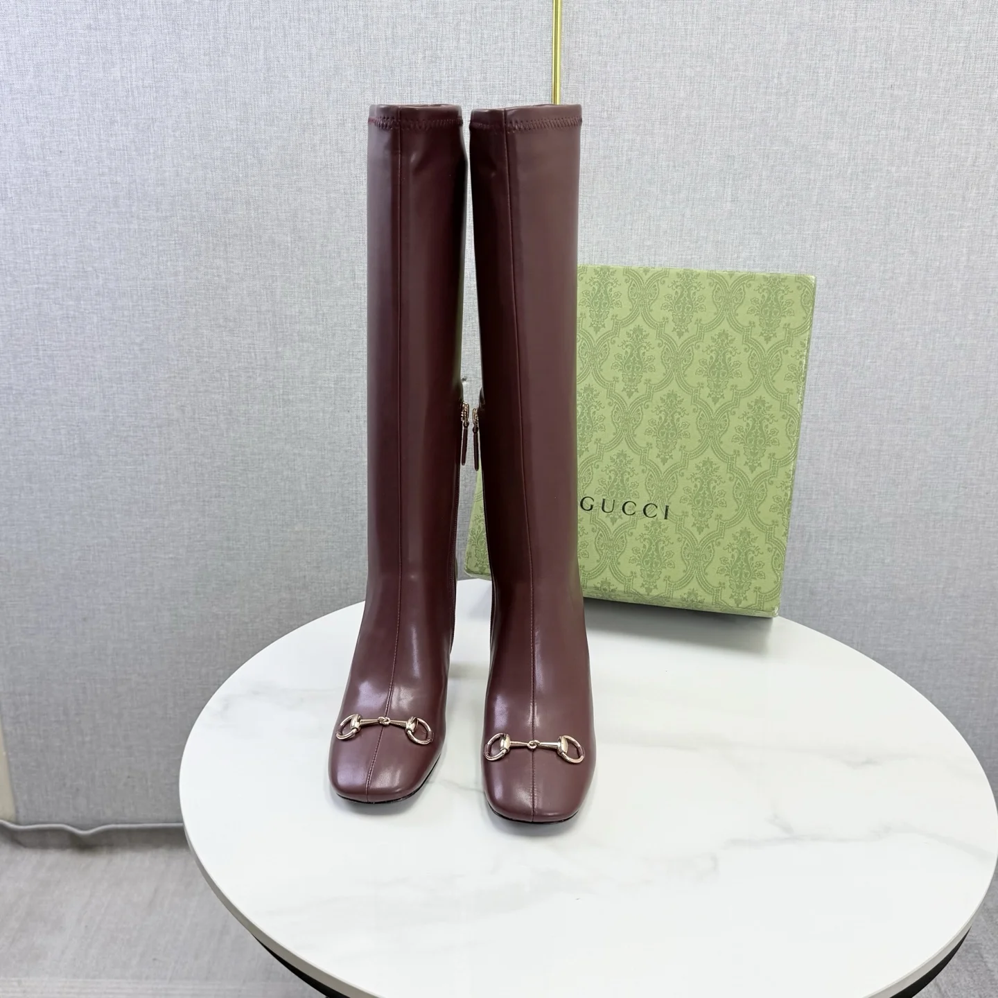 GUCCI Sandals Brown-Gold D00202609110617 - Image 3