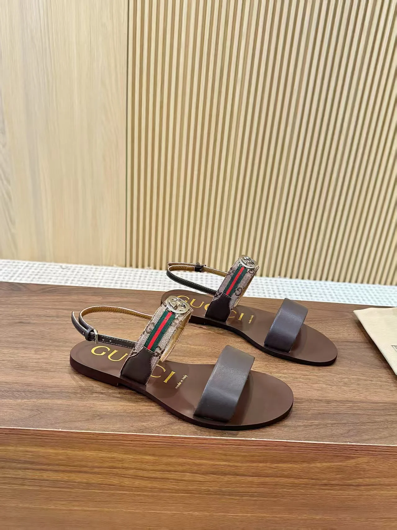 GUCCI Sandals Fabric Brown-Gold EU35-42 A50202609110063 - Image 5