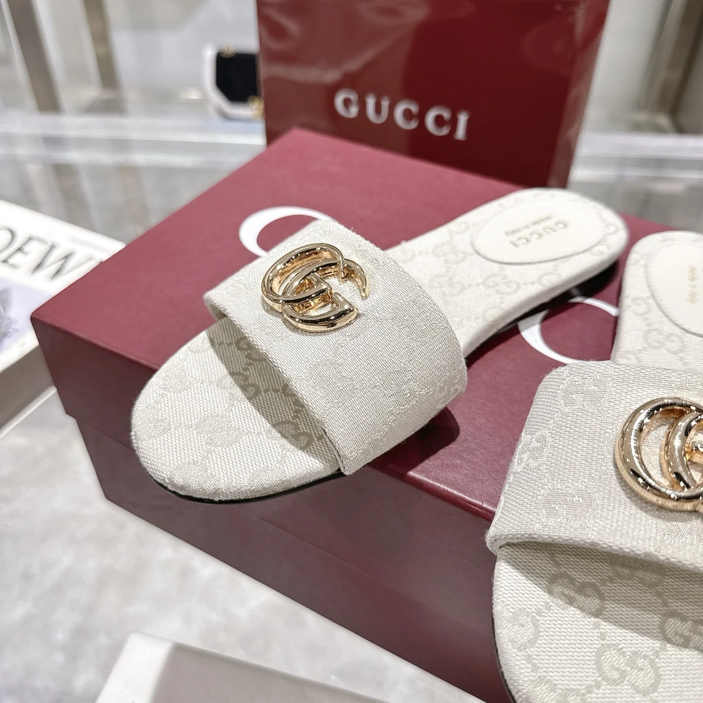 GUCCI Sandals Jacquard Canvas Beige-Gold EU36-42 A70202609111816 - Image 7