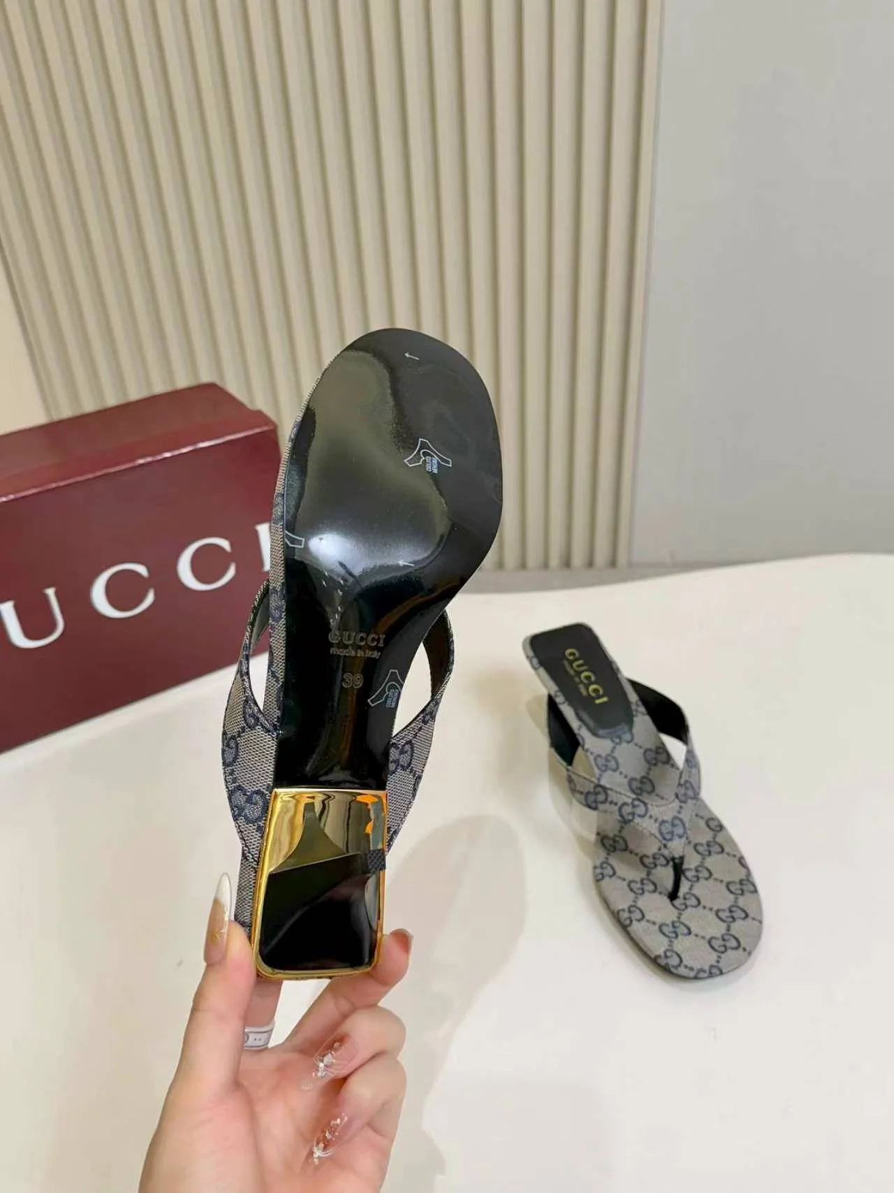 GUCCI Sandals Leather Sole Blue-Black EU35-43 A80202609111128 - Image 7
