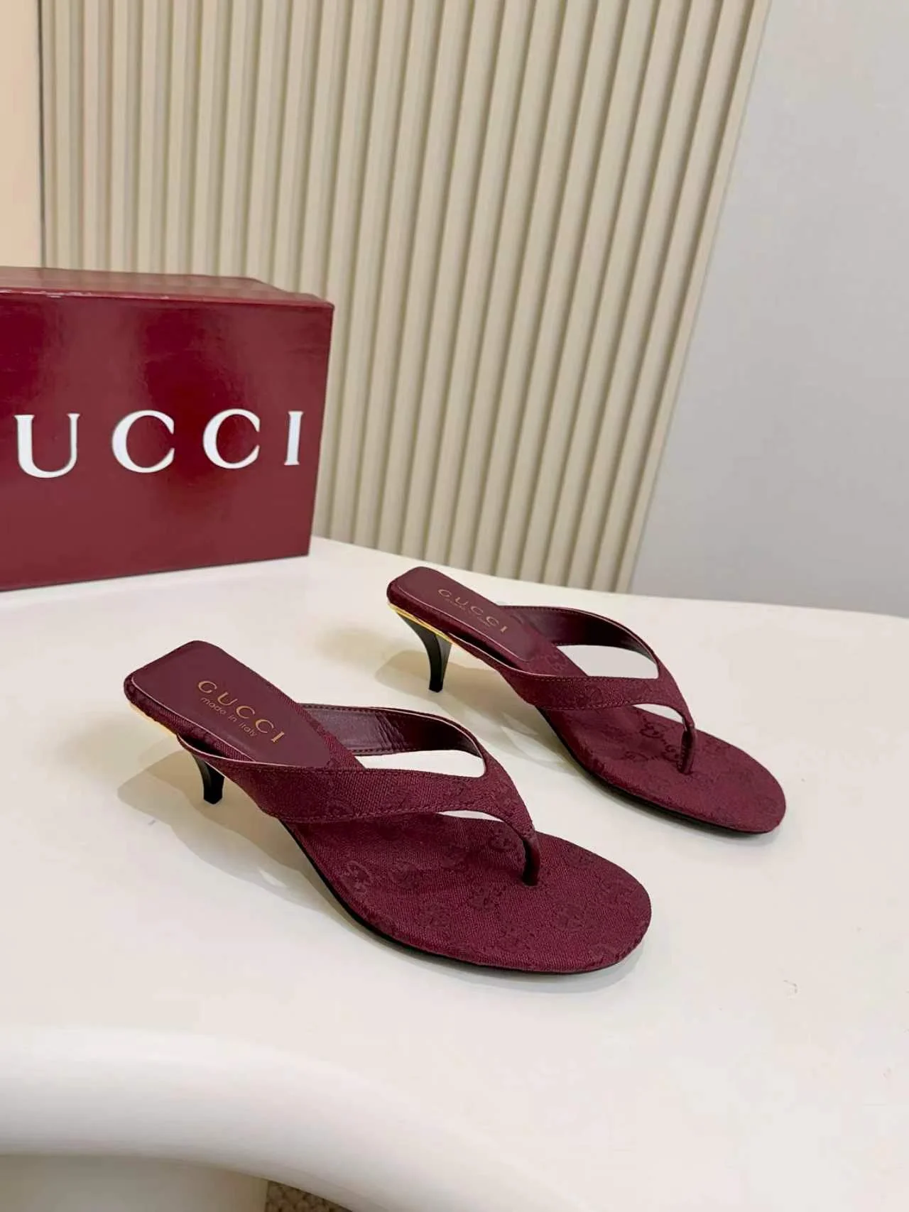 GUCCI Sandals Leather Sole Burgundy-Gold EU35-43 A80202609111126