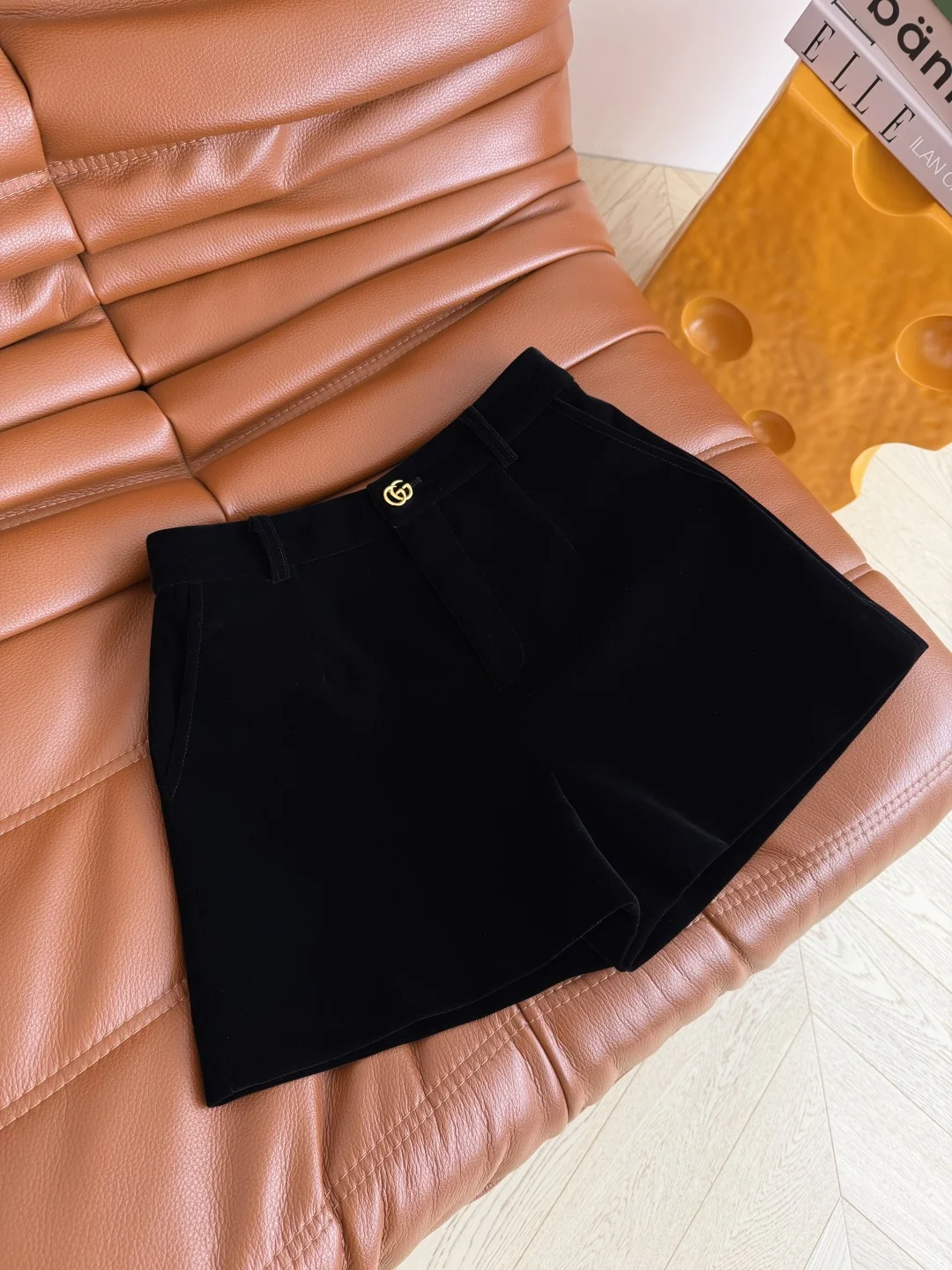 GUCCI Shorts Black-Gold S-L B15202609060808 - Image 4