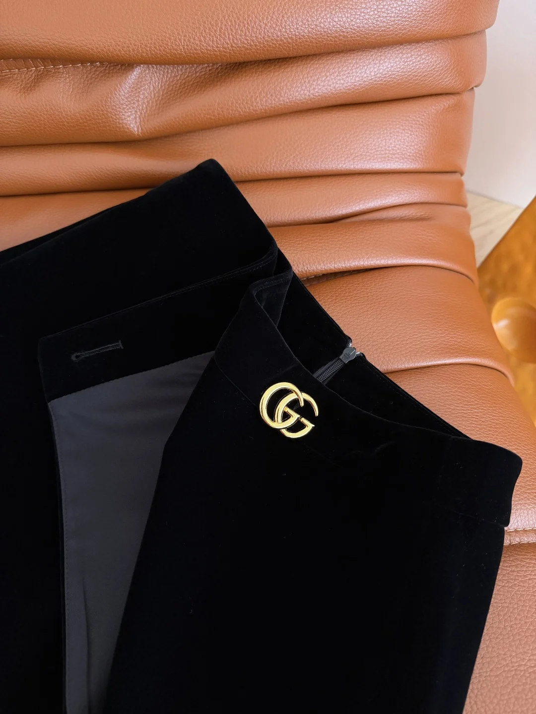 GUCCI Skirts Velvet Black-Gold S-L B25202609060363 - Image 6