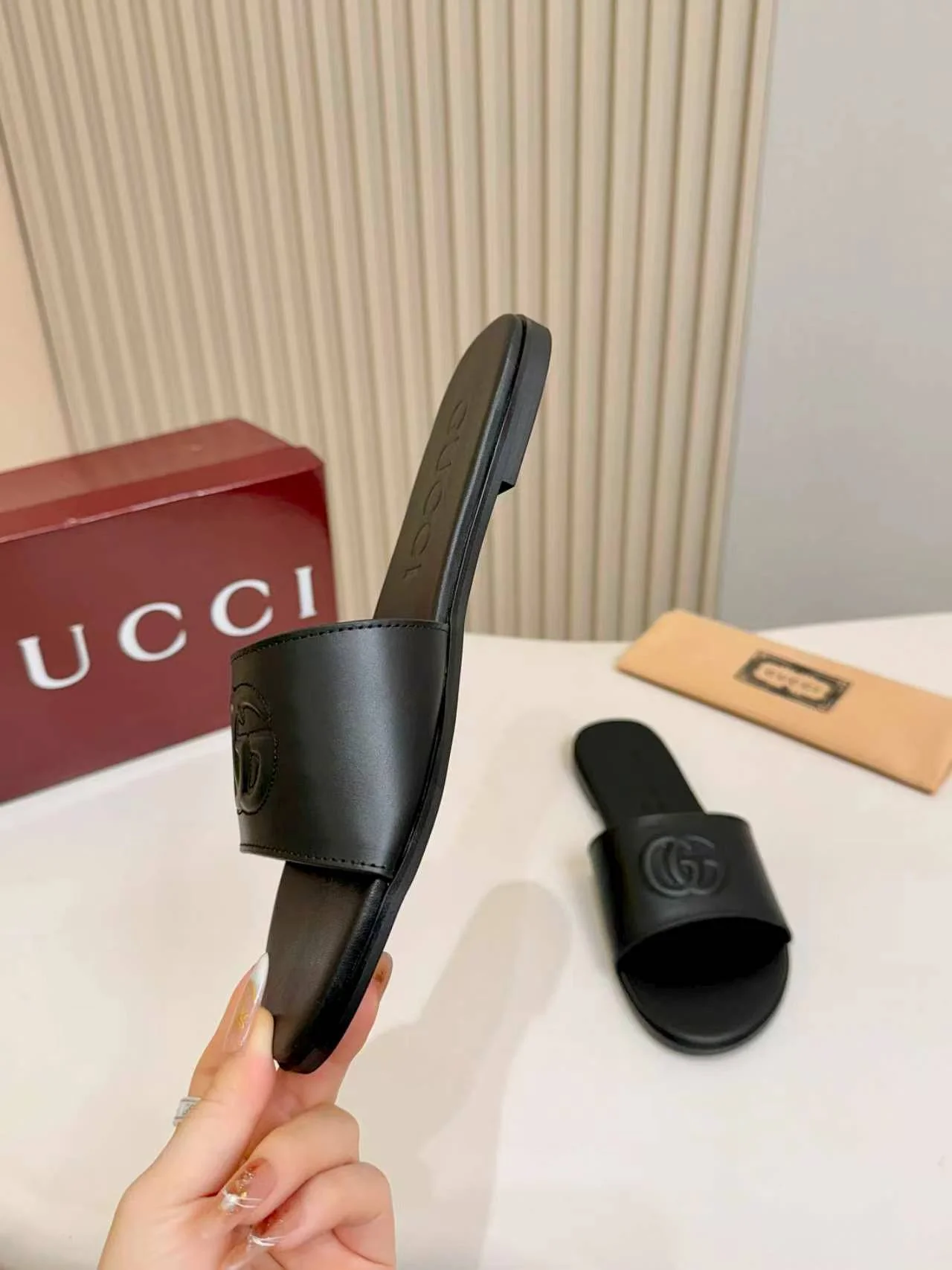 GUCCI Slides Black A50202609111137 - Image 5