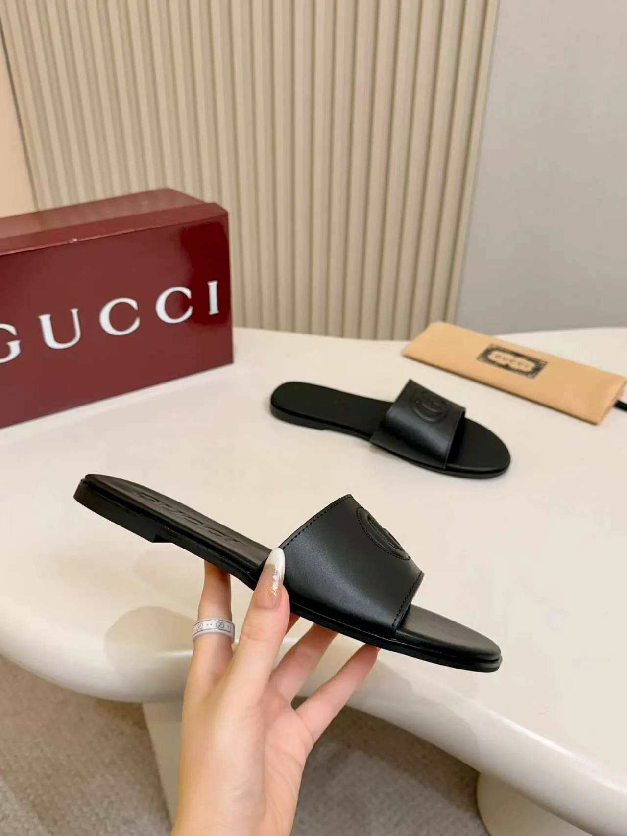 GUCCI Slides Black A50202609111137 - Image 6