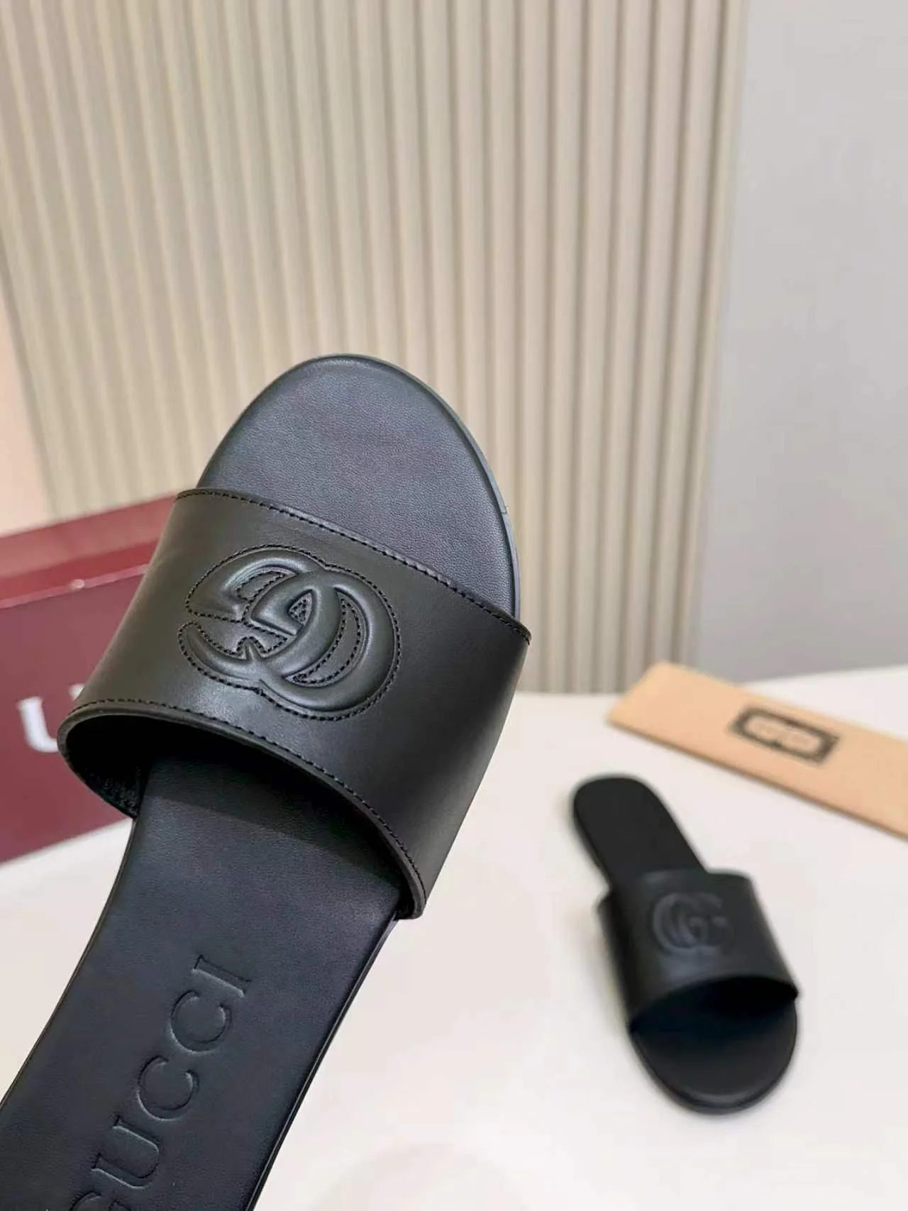 GUCCI Slides Black A50202609111137 - Image 7