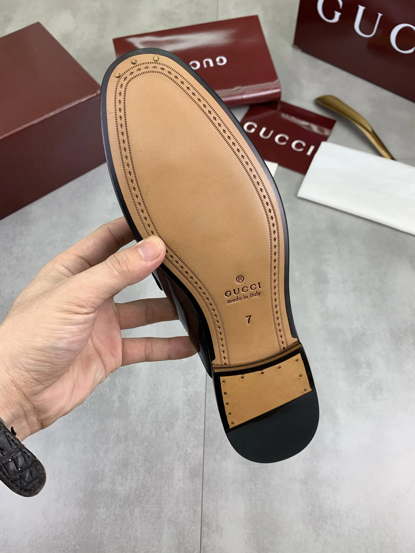 GUCCI Slides Black-Gold D20202609110990 - Image 8