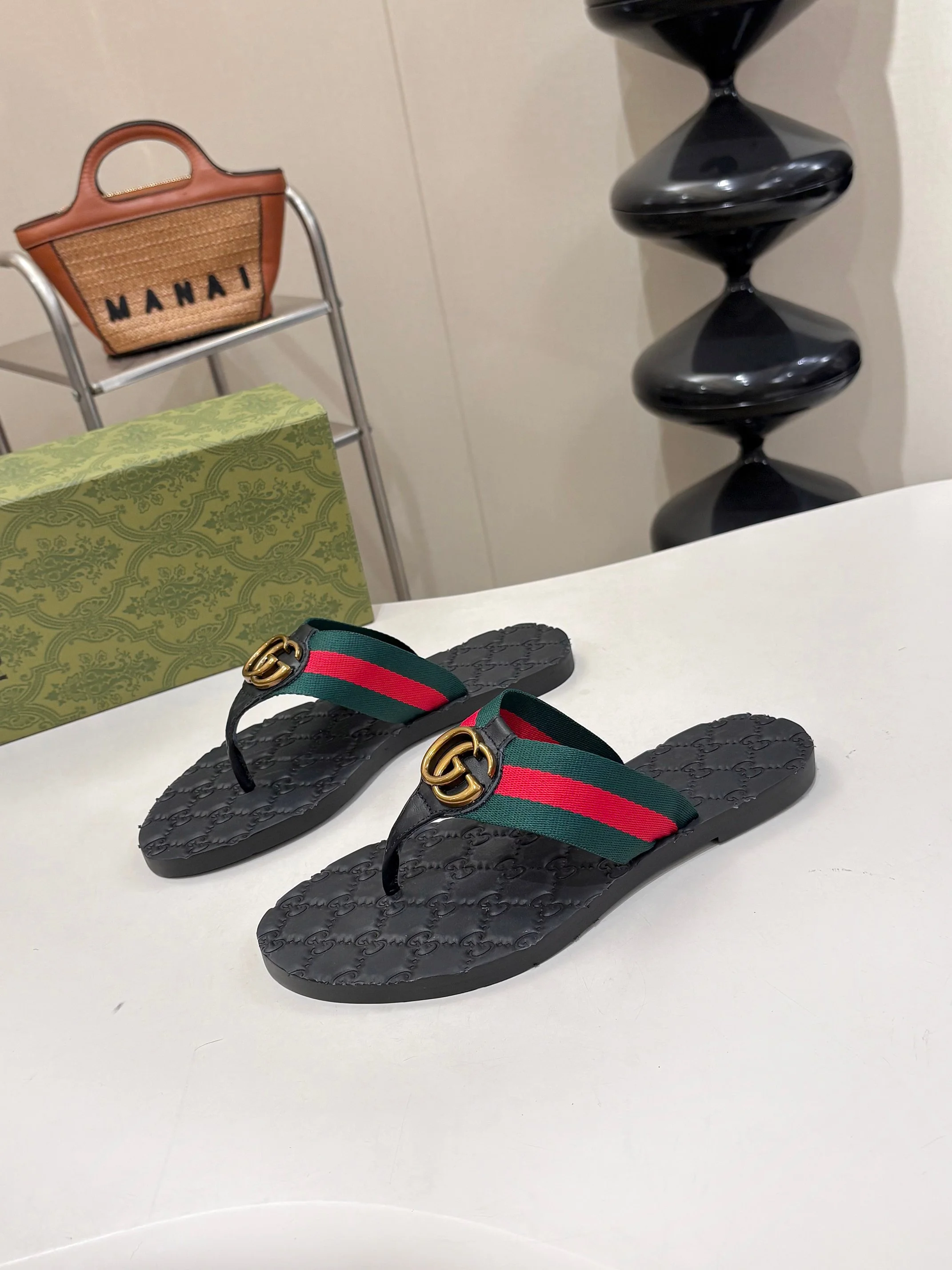 GUCCI Slides Black-Green-Red-Gold B046202609110058 - Image 3