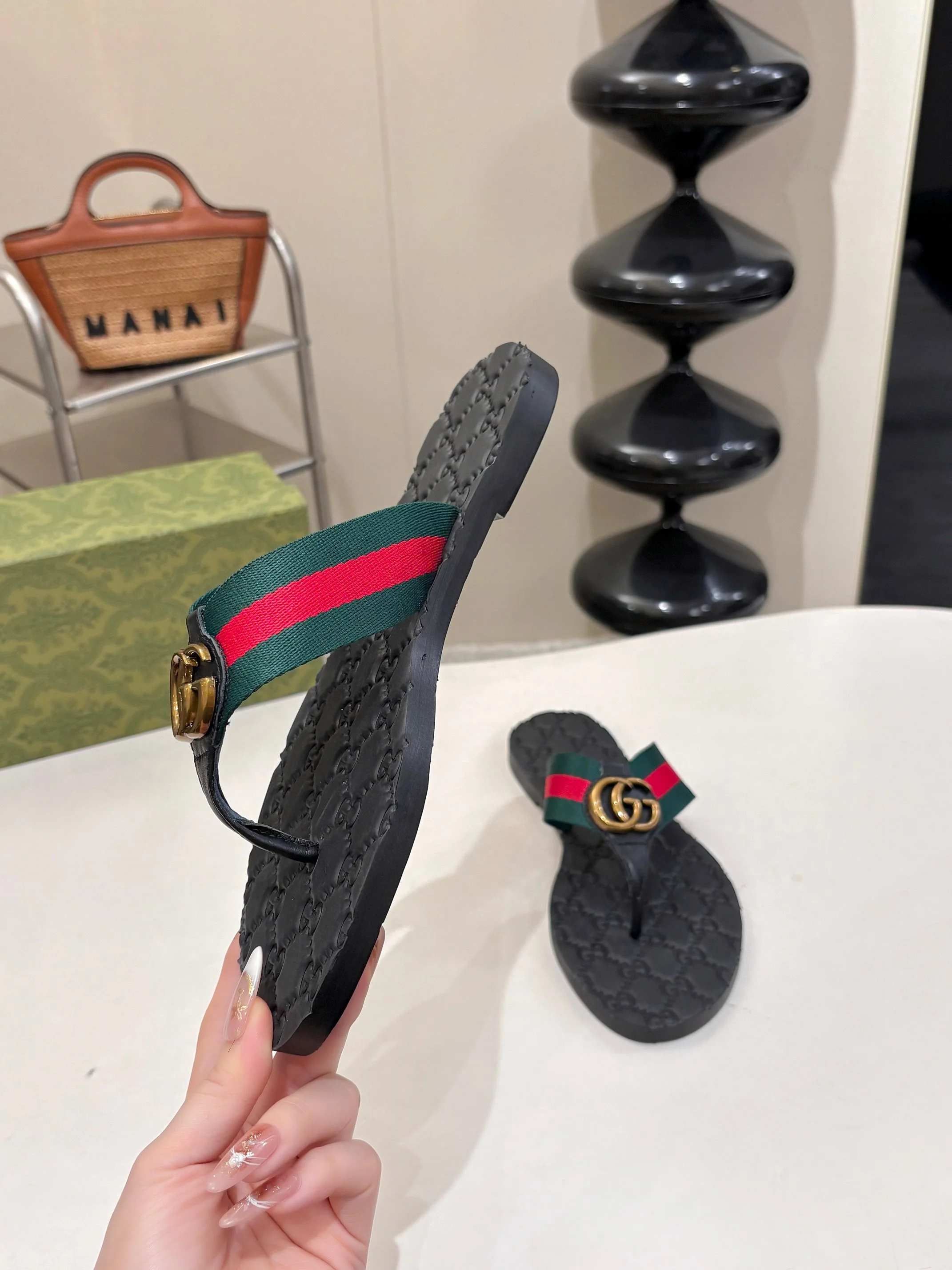 GUCCI Slides Black-Green-Red-Gold B046202609110058 - Image 8