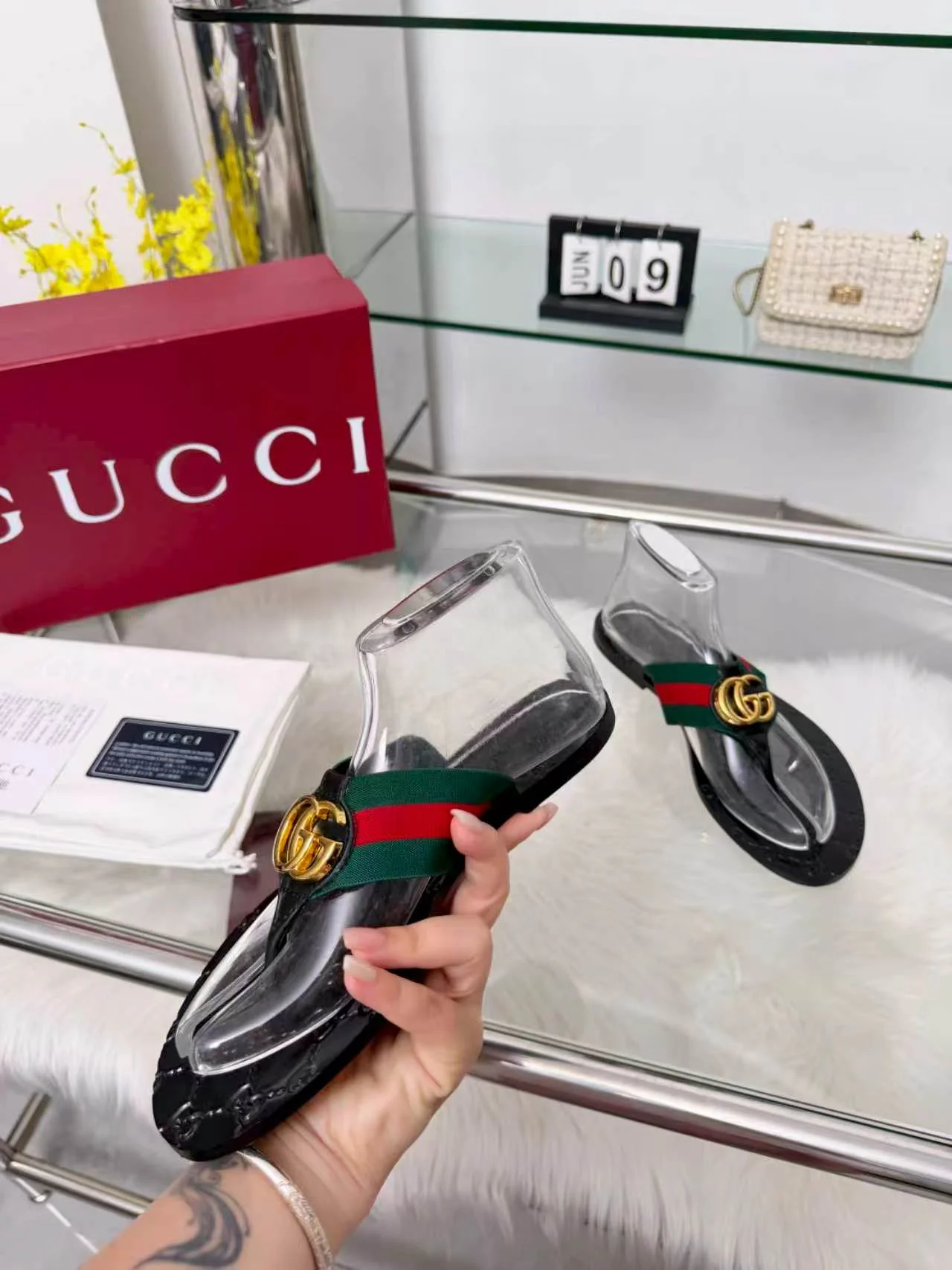 GUCCI Slides Elastic Band Black-Gold EU35-45 A30202609110052 - Image 7