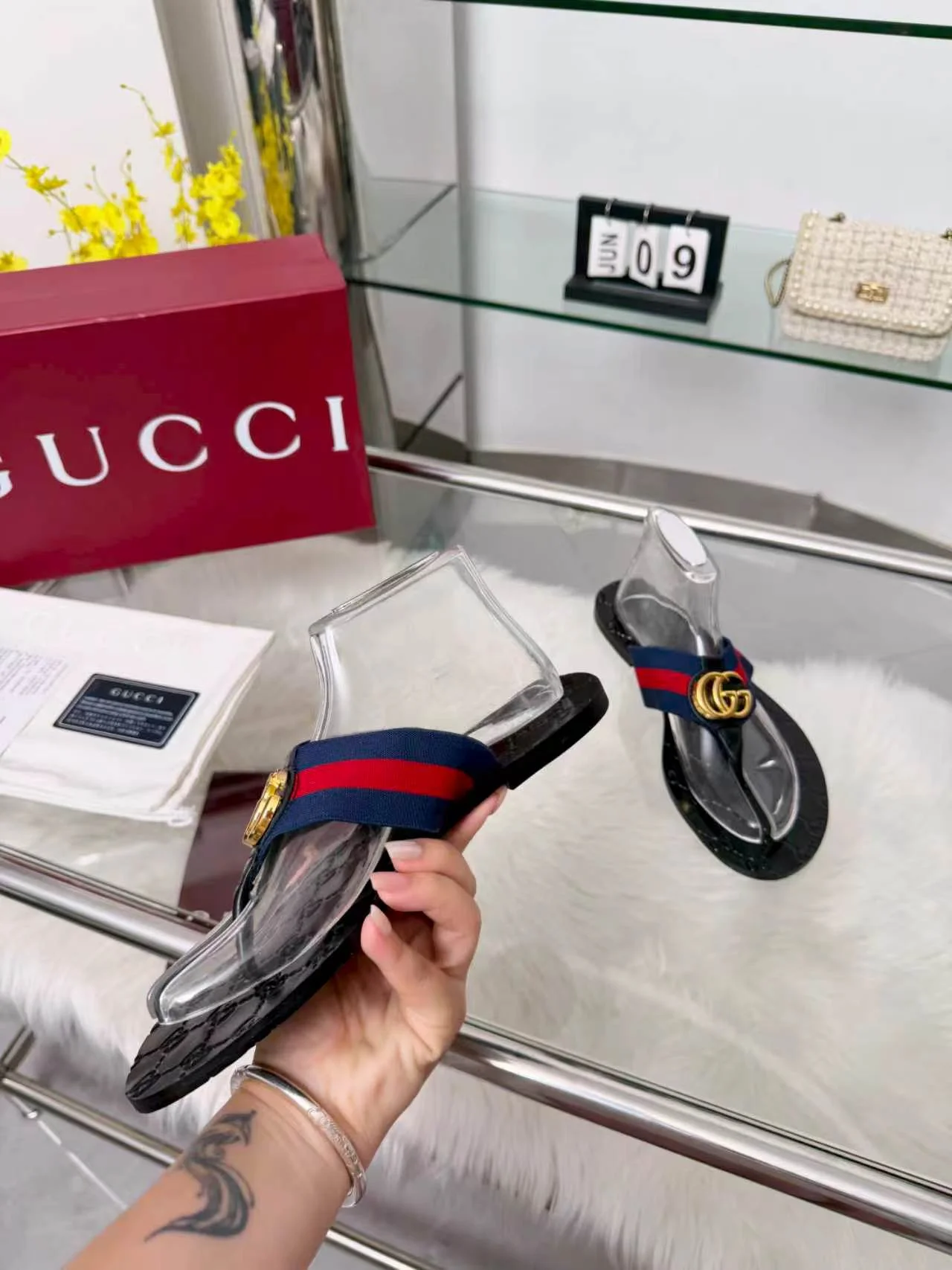 GUCCI Slides Elastic Black-Gold EU35-45 A30202609110054 - Image 7
