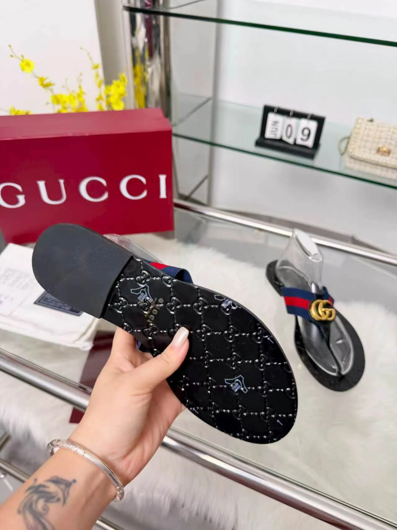 GUCCI Slides Elastic Black-Gold EU35-45 A30202609110054 - Image 8