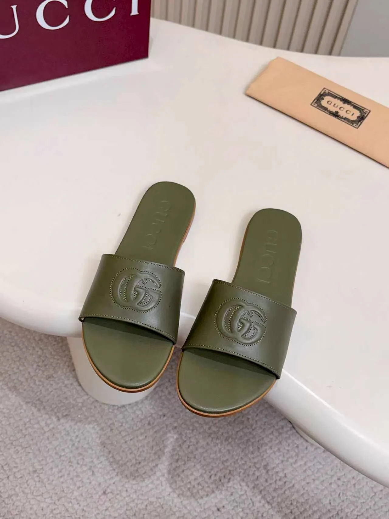 GUCCI Slides Green-Brown A50202609111135 - Image 2