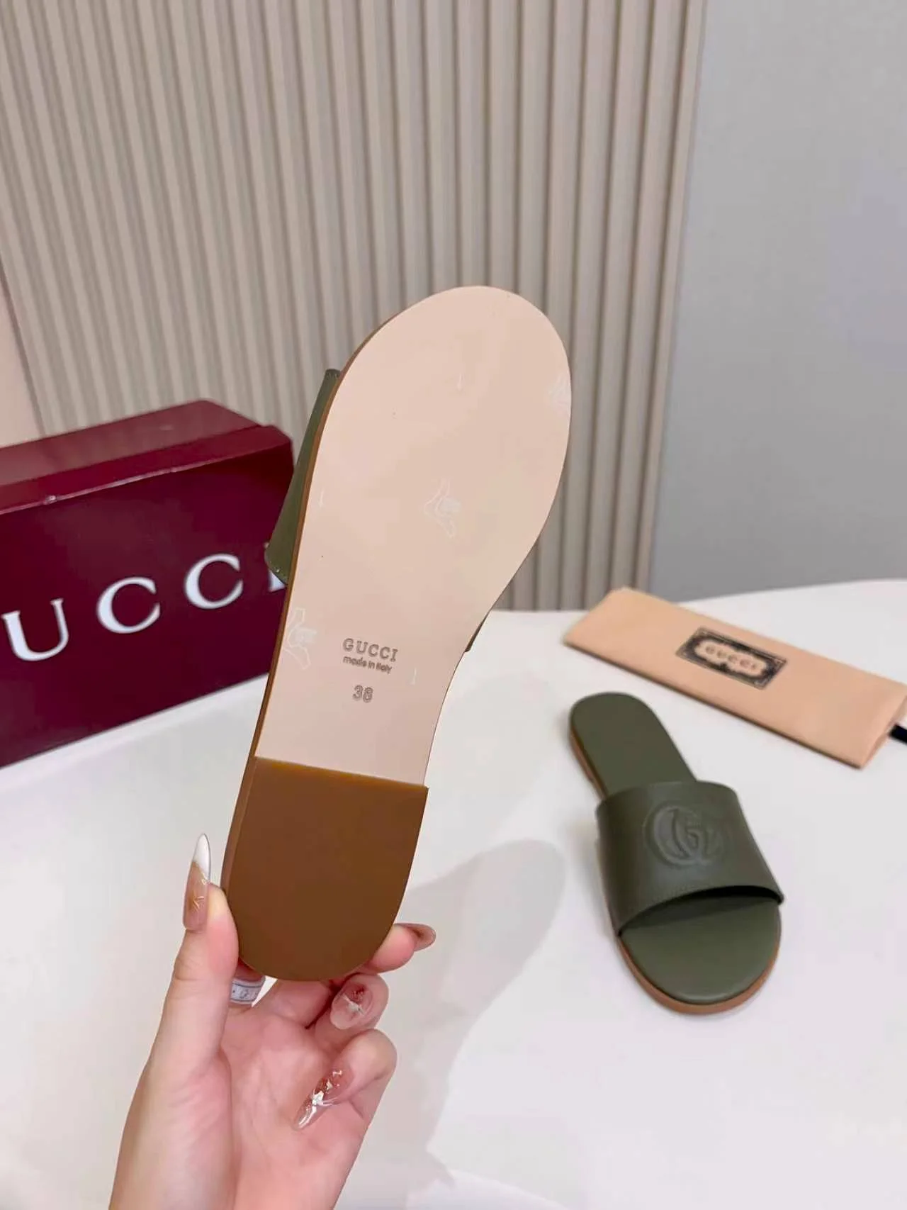 GUCCI Slides Green-Brown A50202609111135 - Image 6