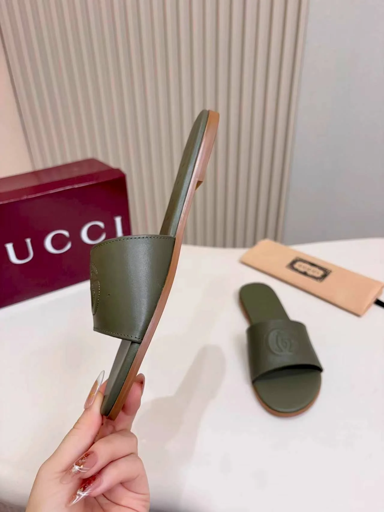 GUCCI Slides Green-Brown A50202609111135 - Image 7