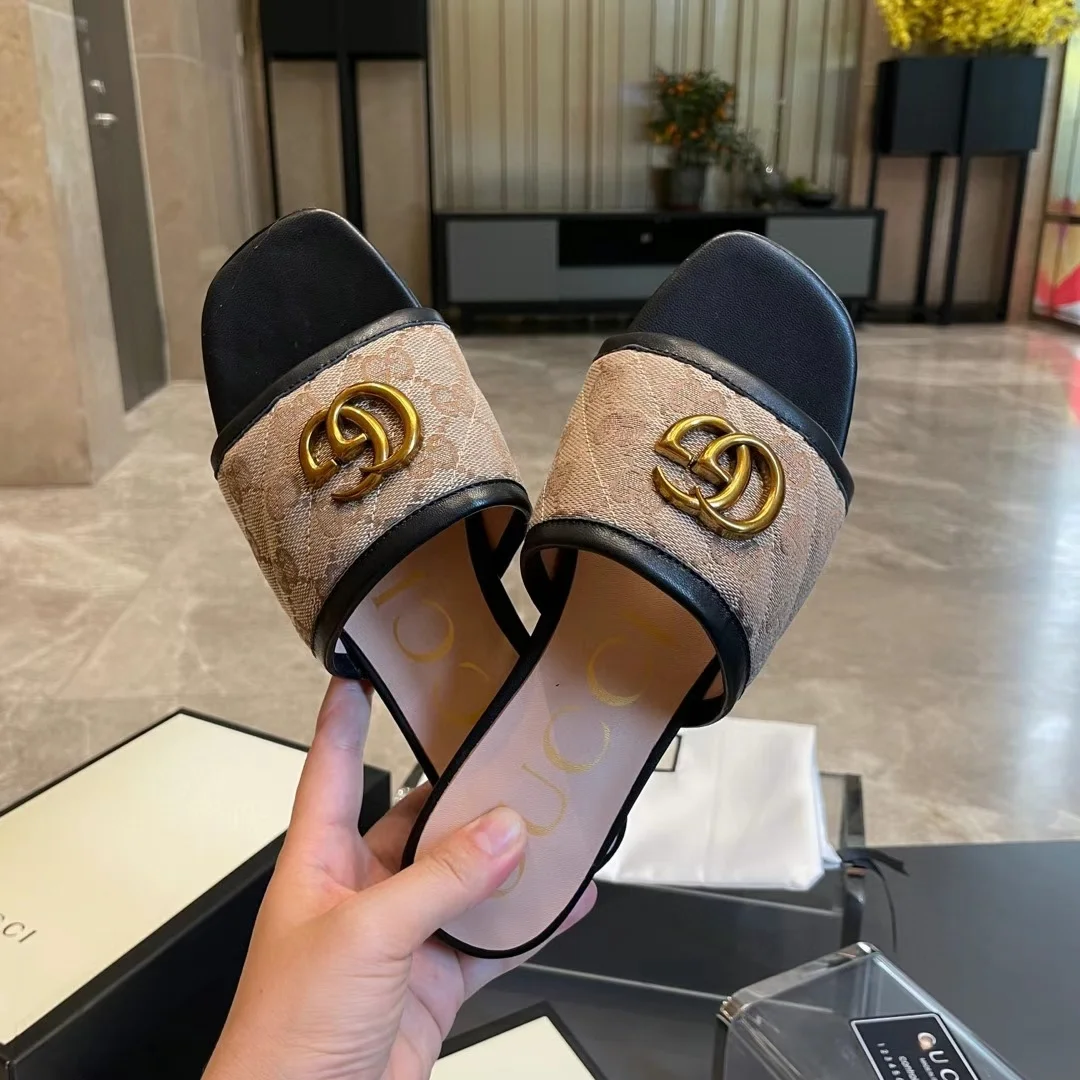 GUCCI Slides Sheepskin Leather Black-Beige-Gold EU35-40 A50202609111872