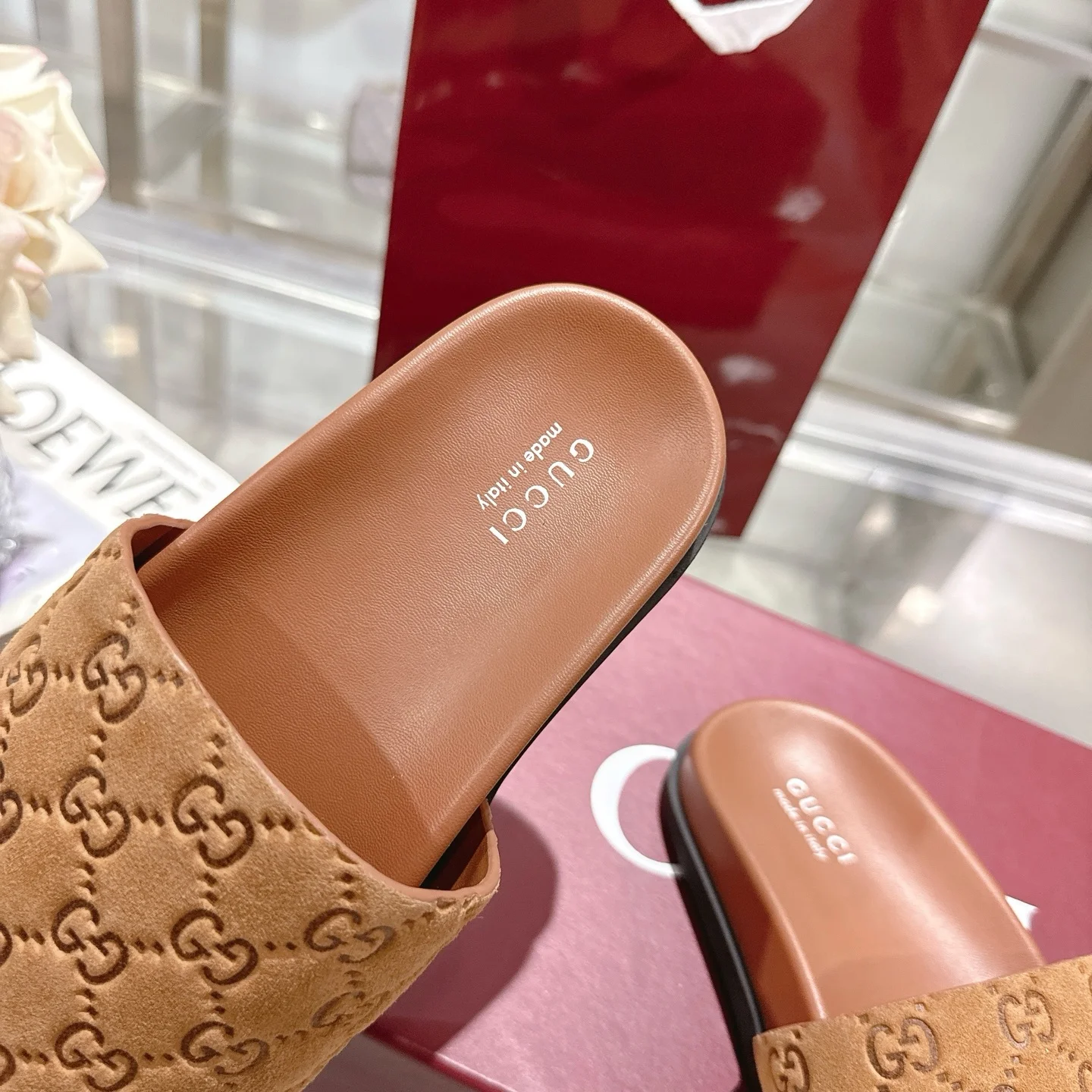 GUCCI Slides Suede Calfskin Rubber Brown-Black EU36-47 A70202609111831 - Image 8