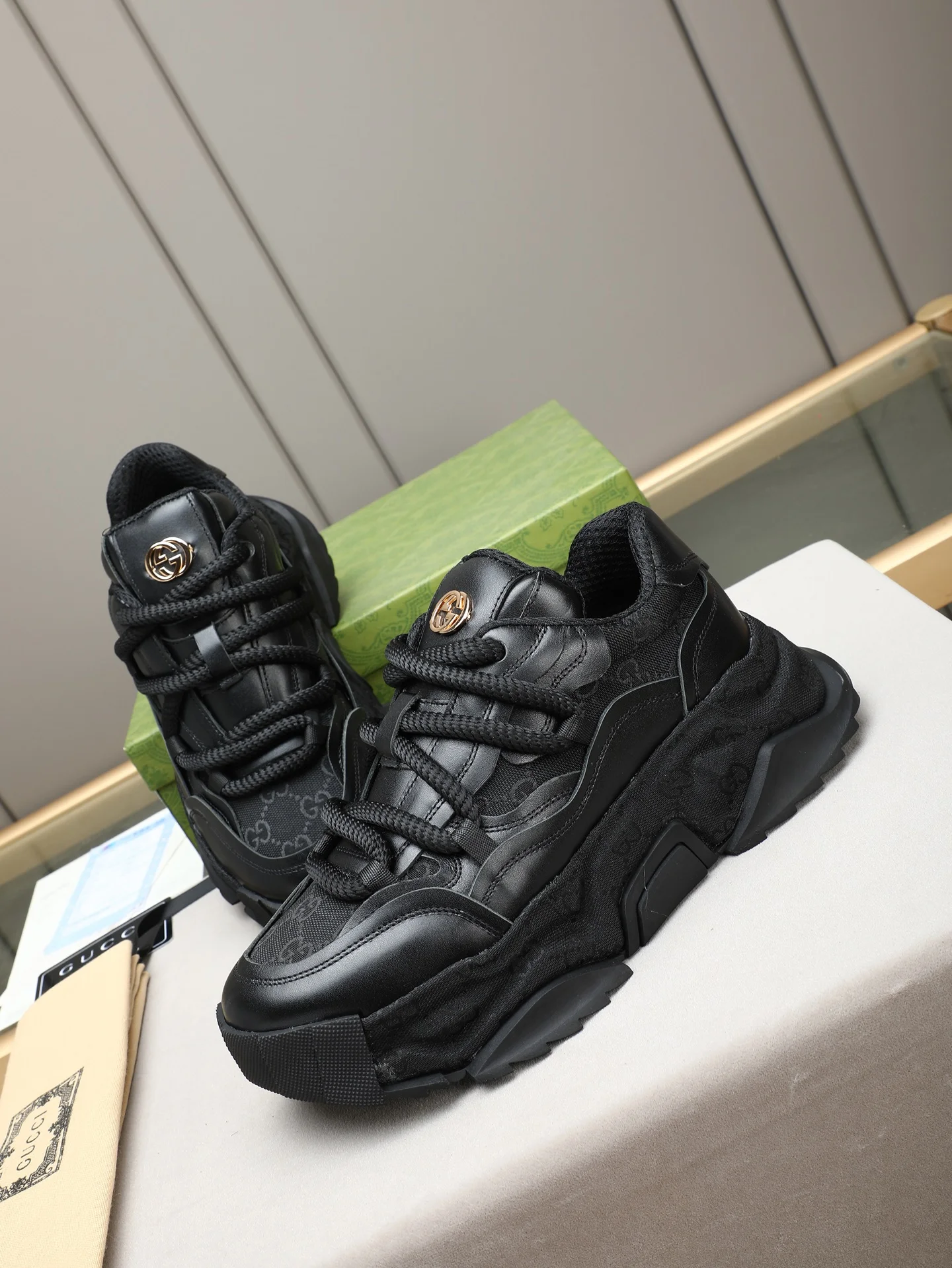 GUCCI Sneakers Black B90202609110722 - Image 8