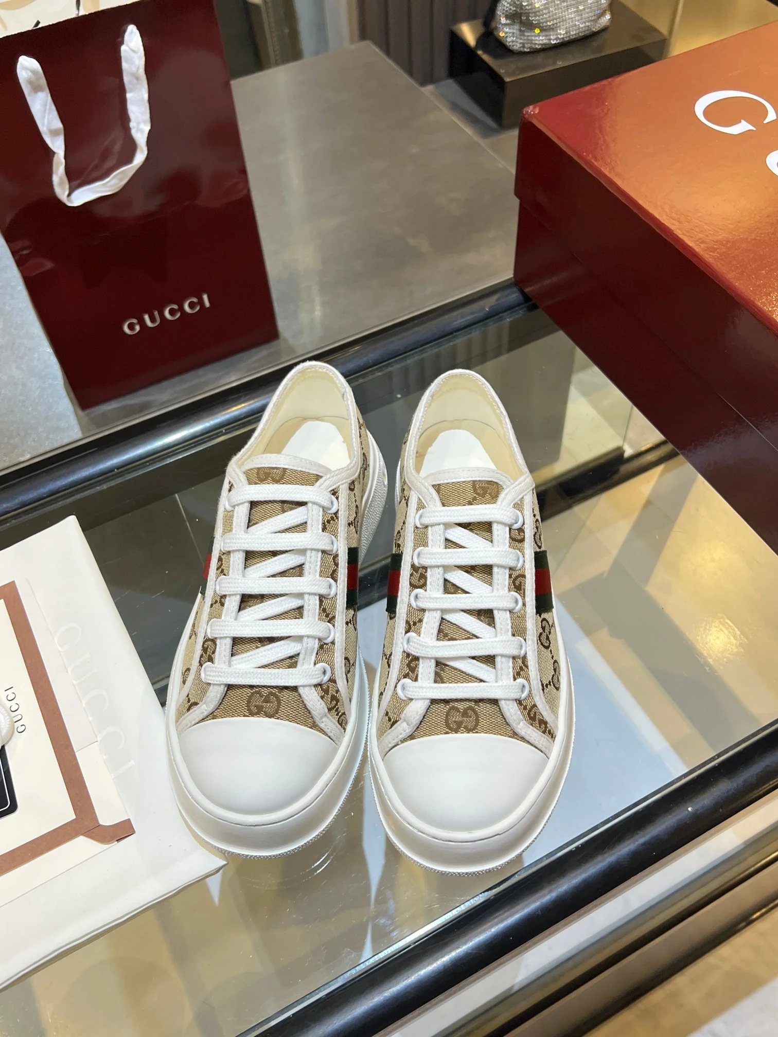 GUCCI Sneakers Calfskin Leather Beige-White EU35-45 B60202609110582 - Image 3